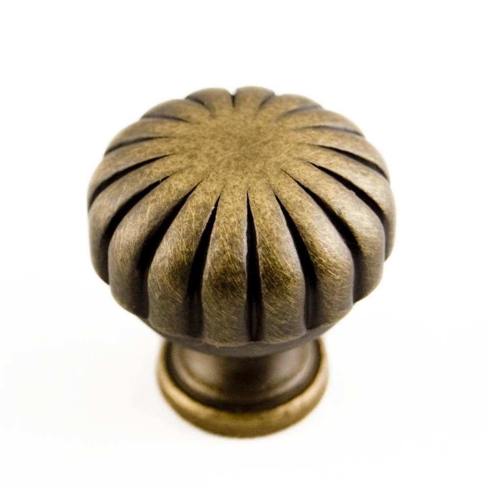 RK International CK 3250-AE Antique English Round Traditional Cabinet Knob