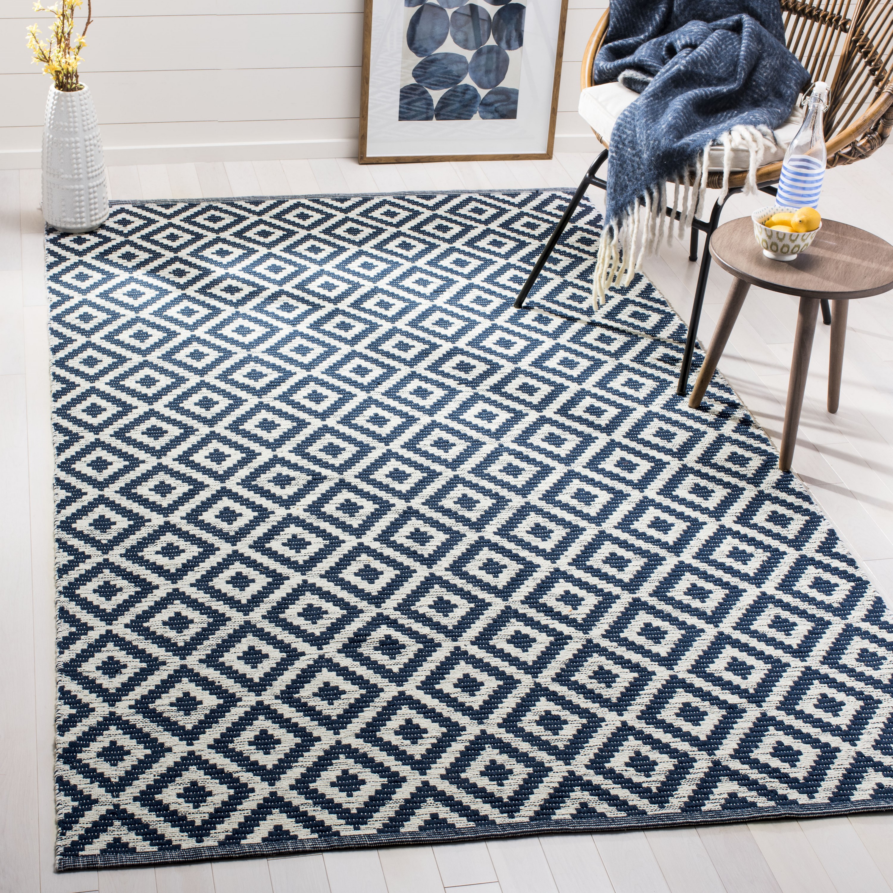 Safavieh MTK613C-3 Montauk Kare 3 x 5 (ft) Cotton Navy/Ivory Rectangular Indoor Geometric Coastal Throw rug