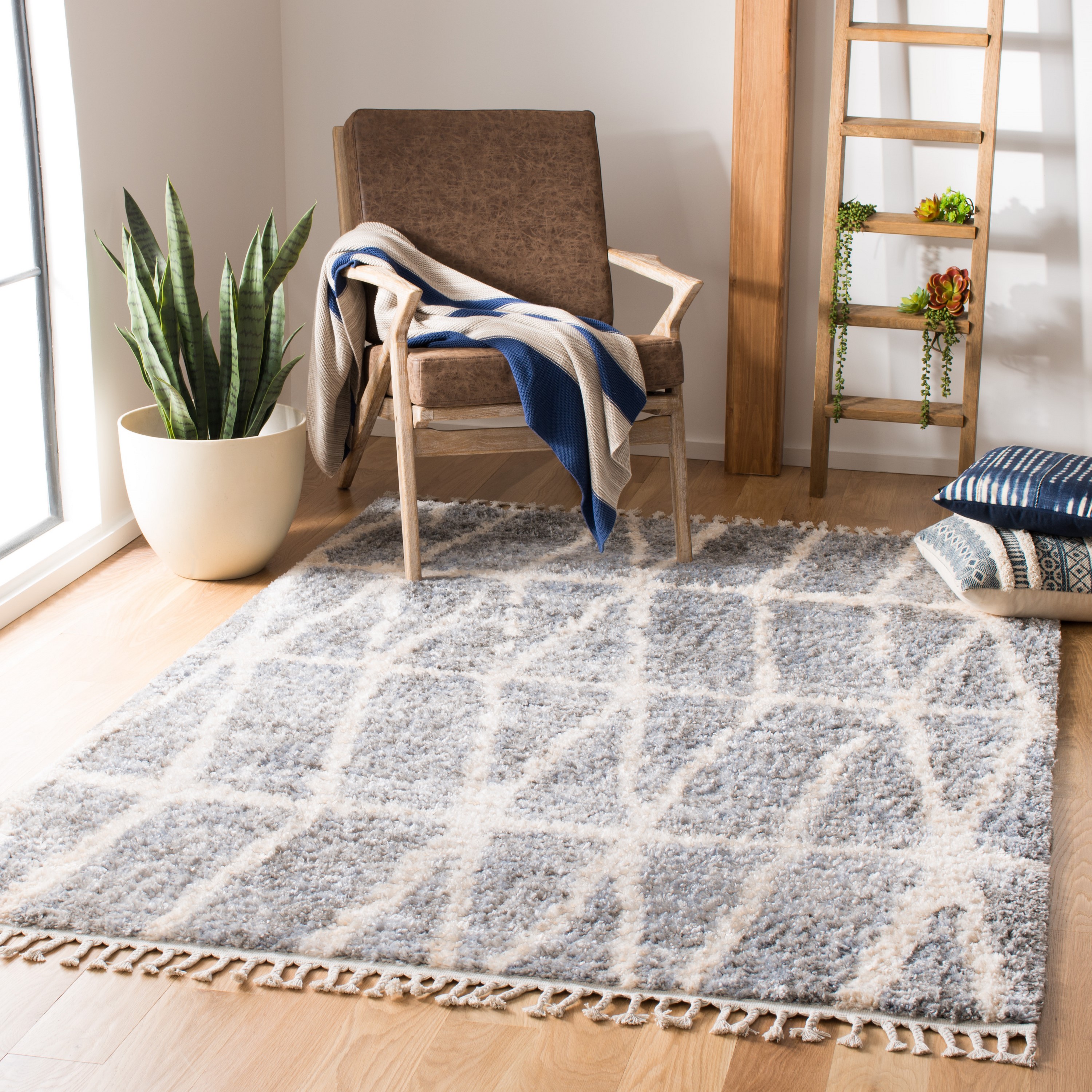 Safavieh BFG605N-8 Berber Fringe Baena Shag 8 x 10 (ft) Loomed Polypropylene Gray/Cream Rectangular Indoor Abstract Moroccan Area rug