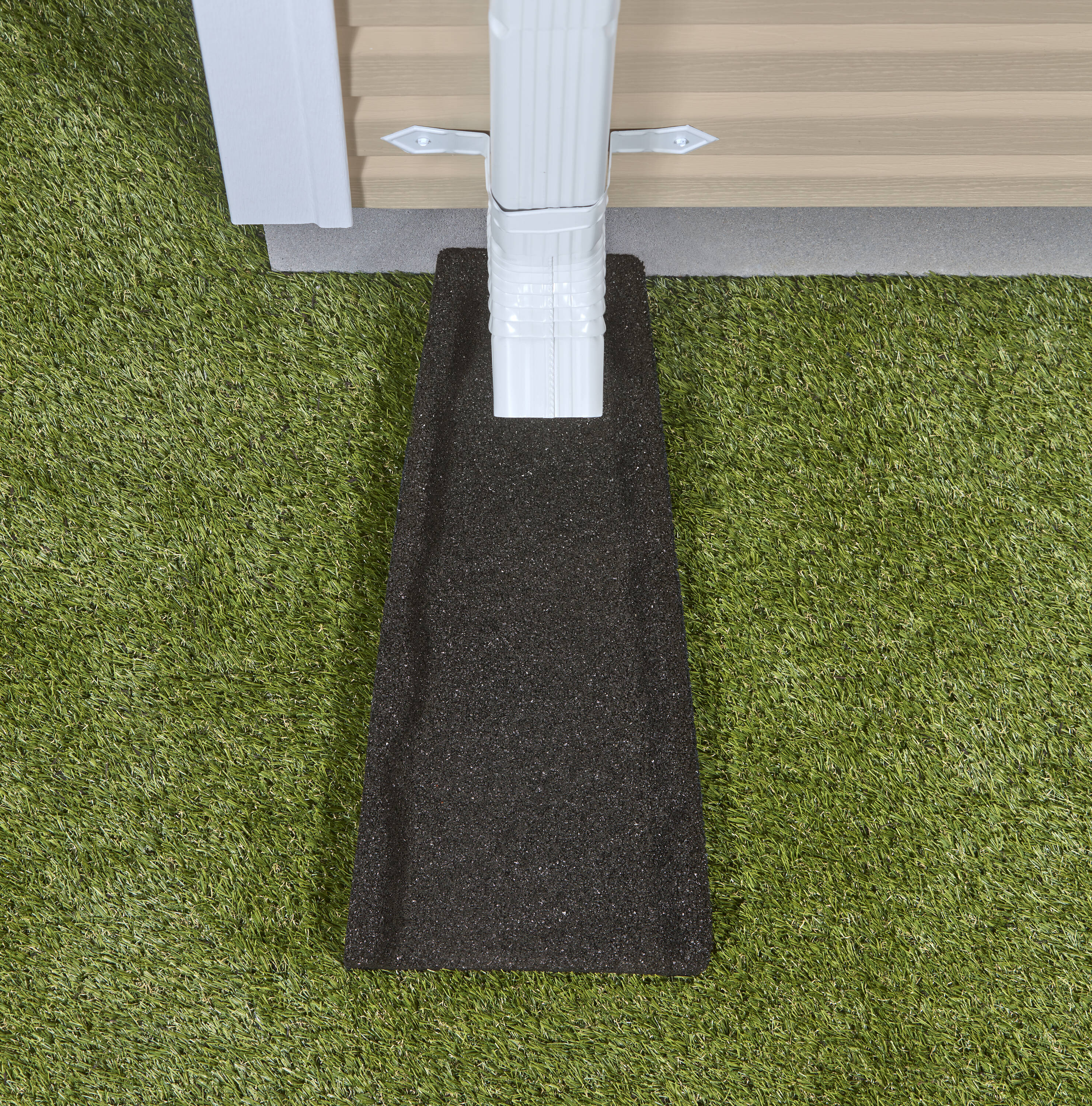 GroundSmart Rubber 10-in x 1.8-ft Gutter guard