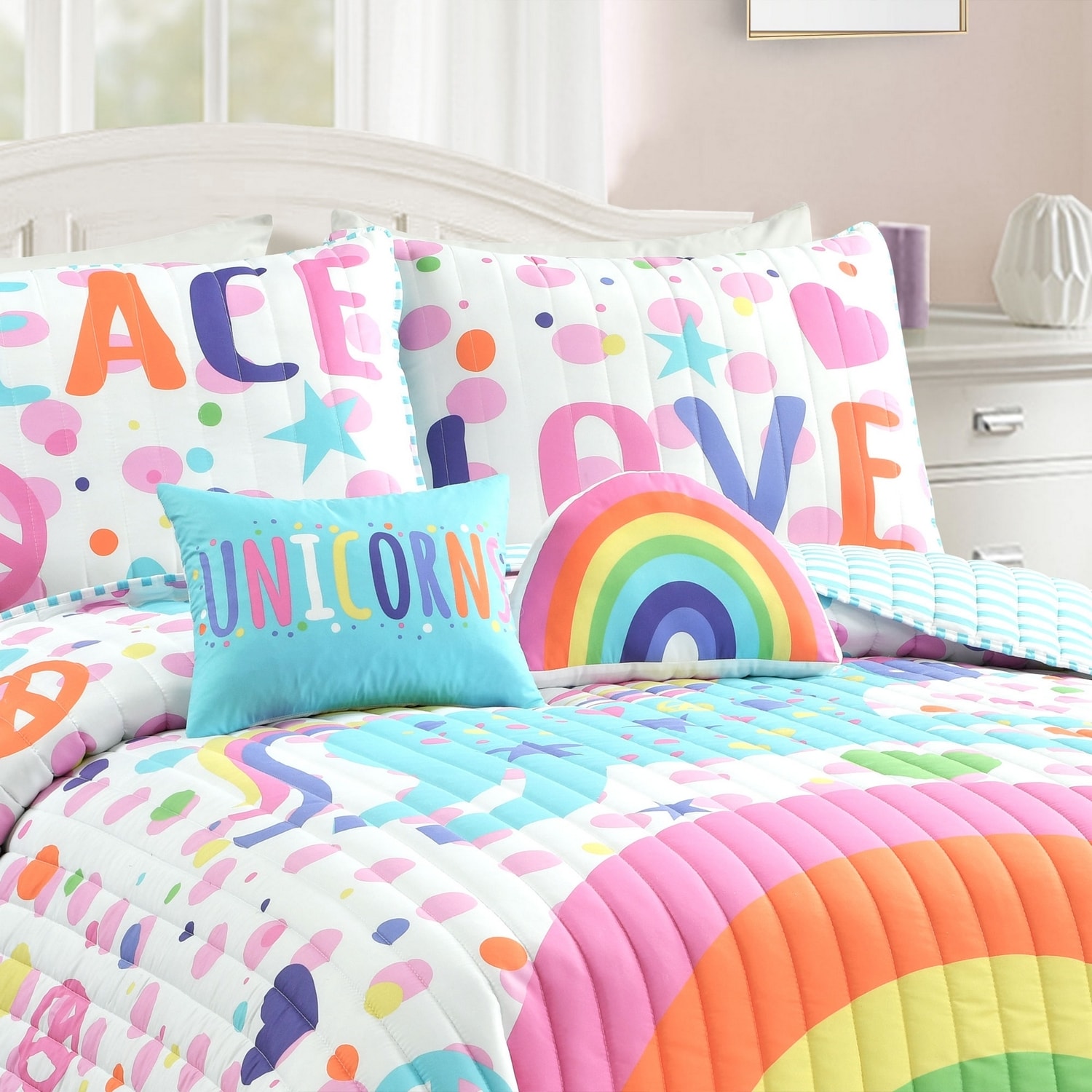 Full White Microfiber Reversible Unicorn Rainbow Quilt Set