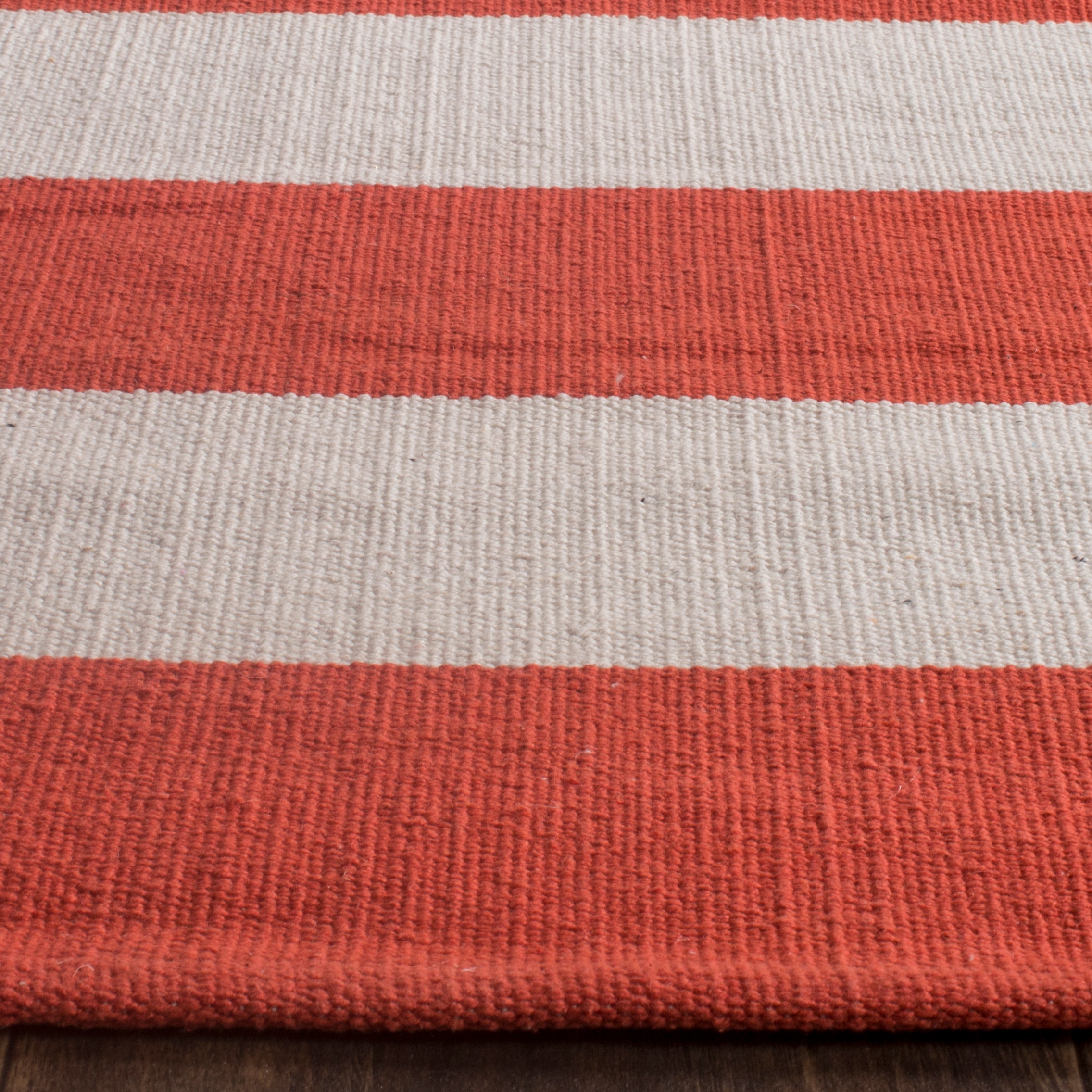 Safavieh MTK712L-9 rugs - View #4