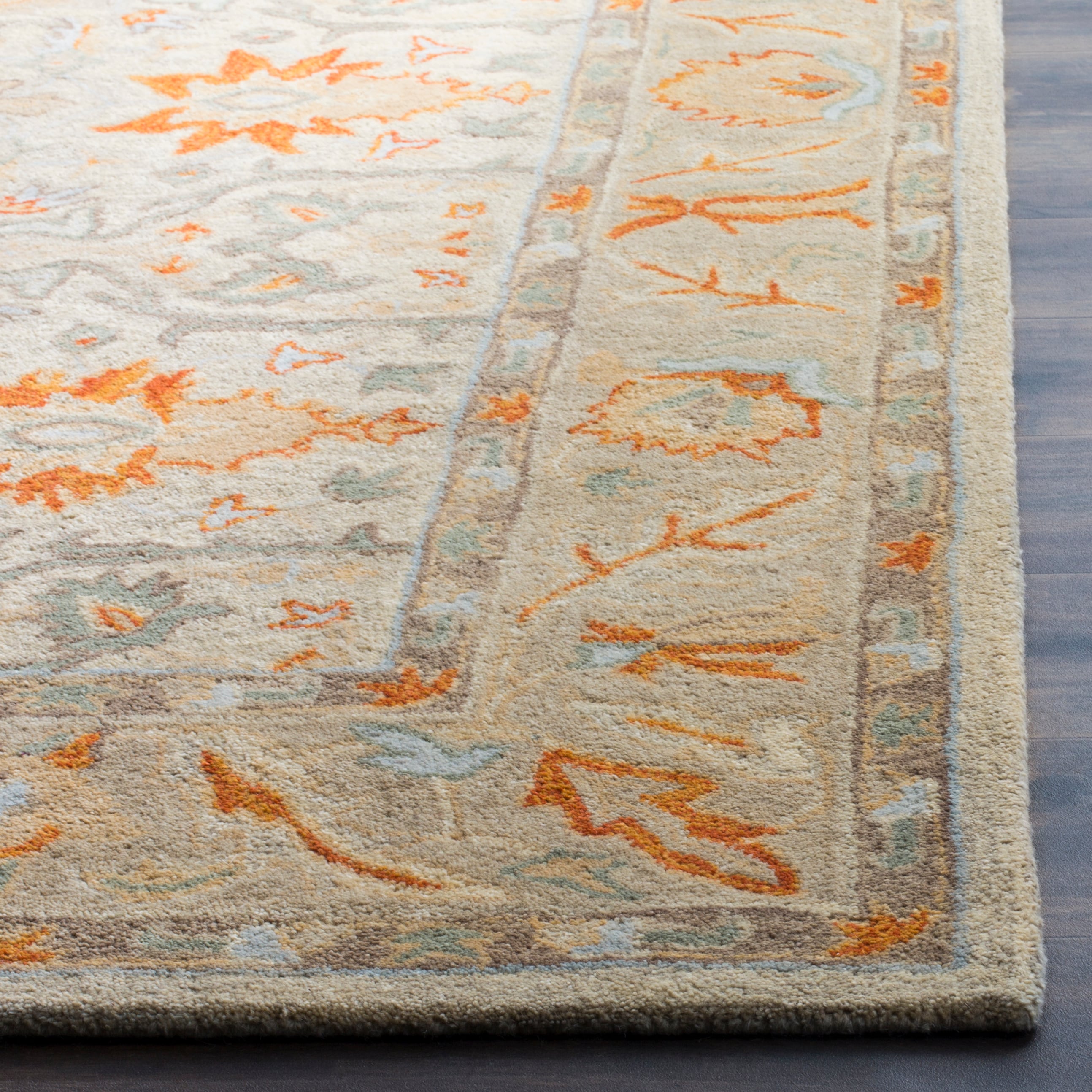 Antiquity Hand-Tufted Beige Area Rug