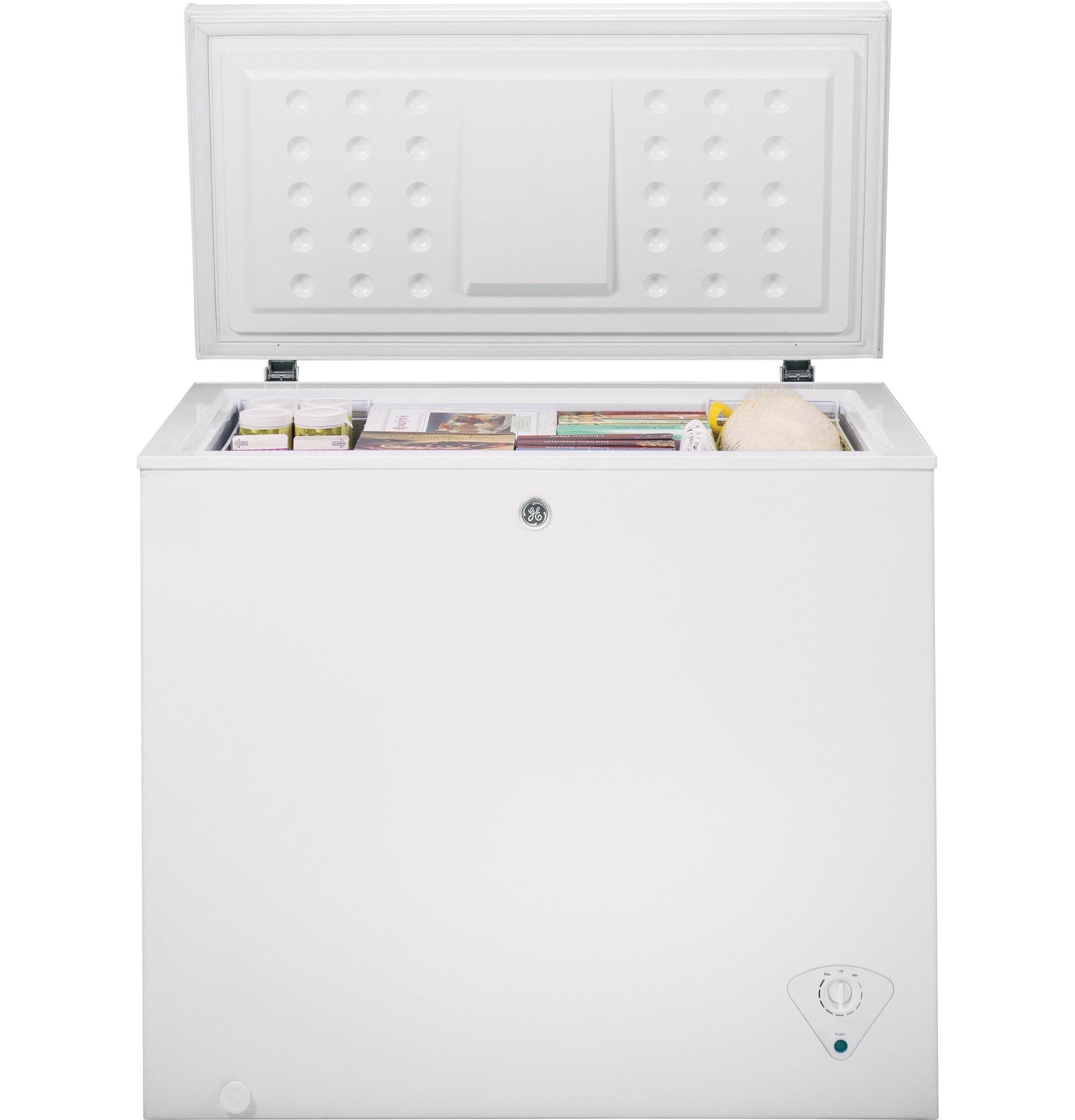 GE Garage Ready 7-cu ft Manual Defrost Chest Freezer (White) in 