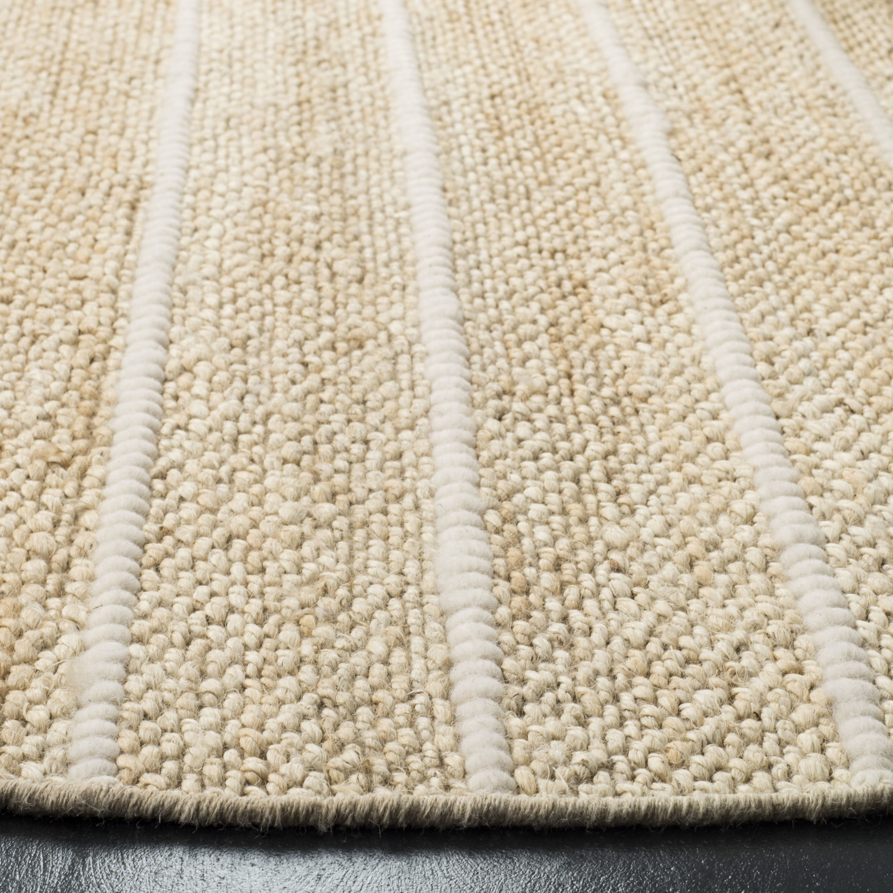 Safavieh NF550B-6R rugs - View #3