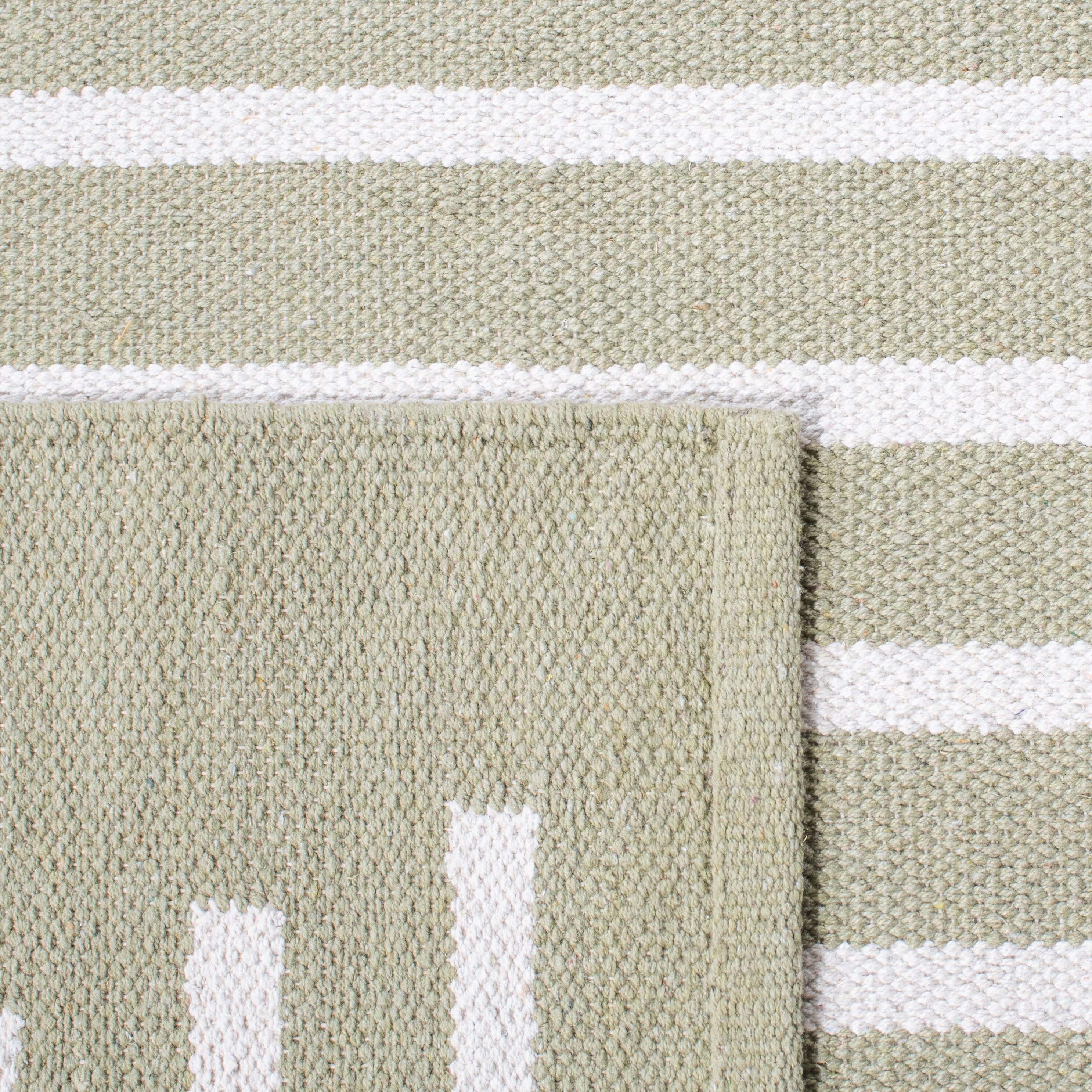 Safavieh MTK313W-5 rugs - View #4