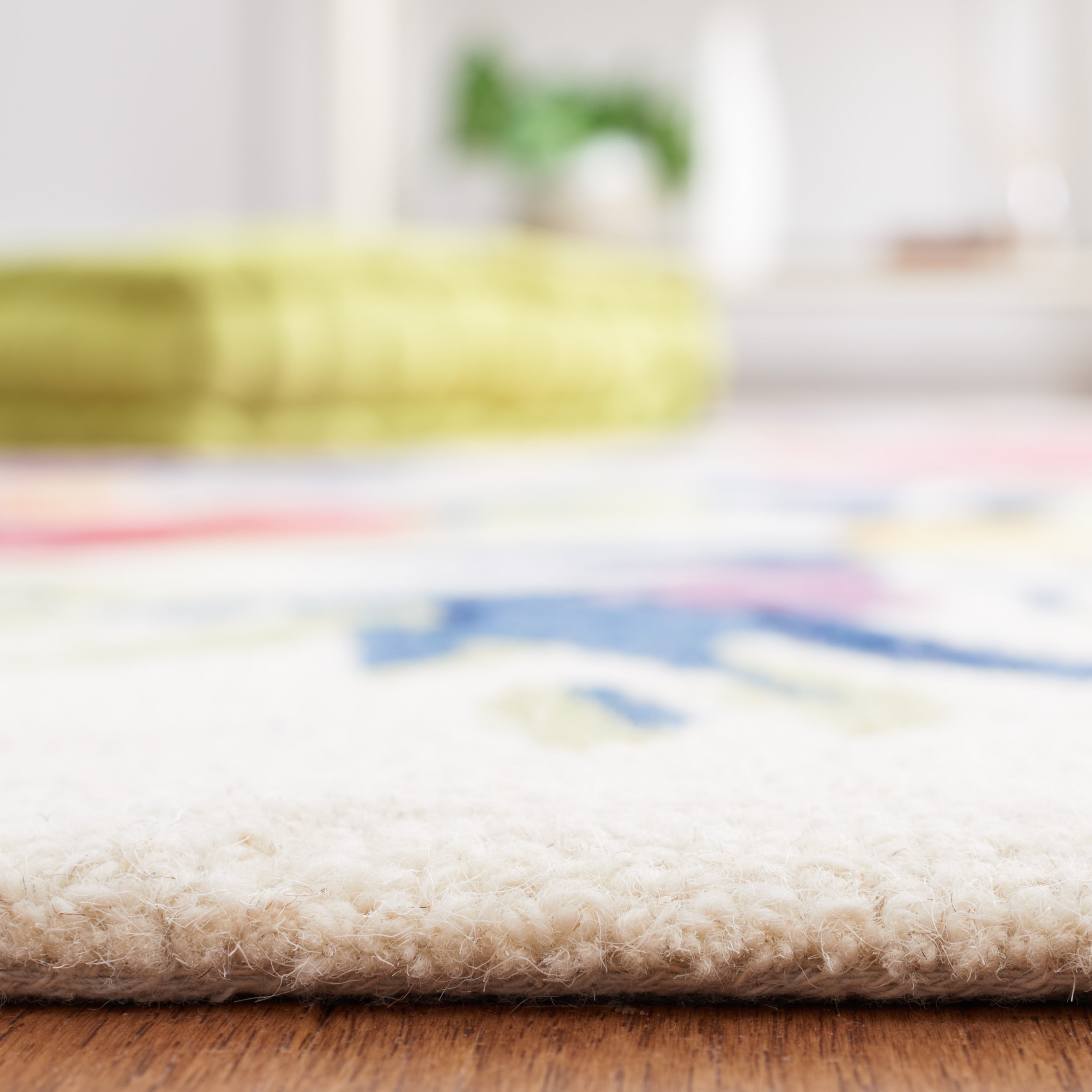 Safavieh HK219A-4 rugs - View #4