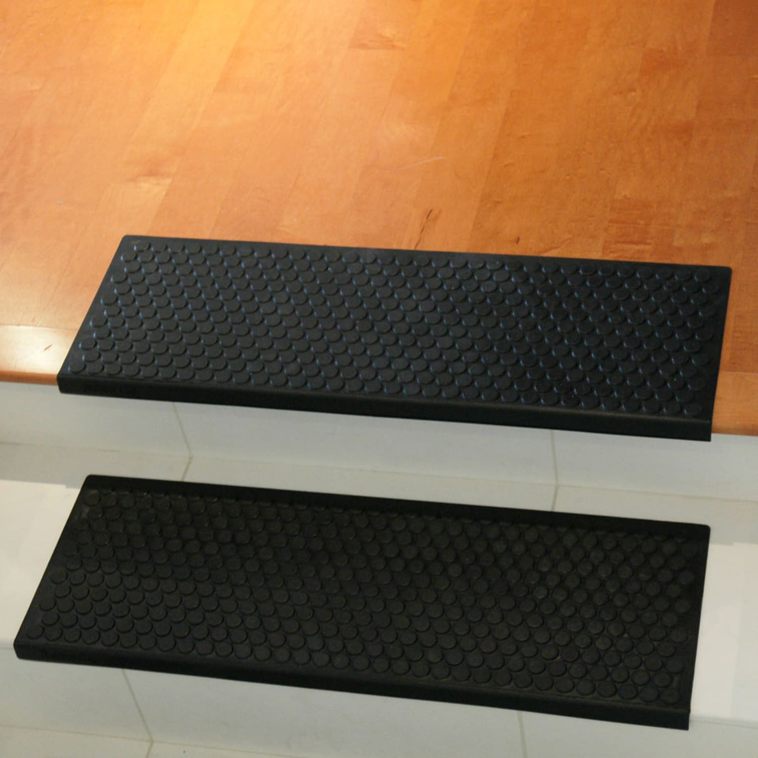 Ottomanson Rubber Collection Non-Slip Bullnose Design Stair Treads , 5 Pack, 10 x 30, Black