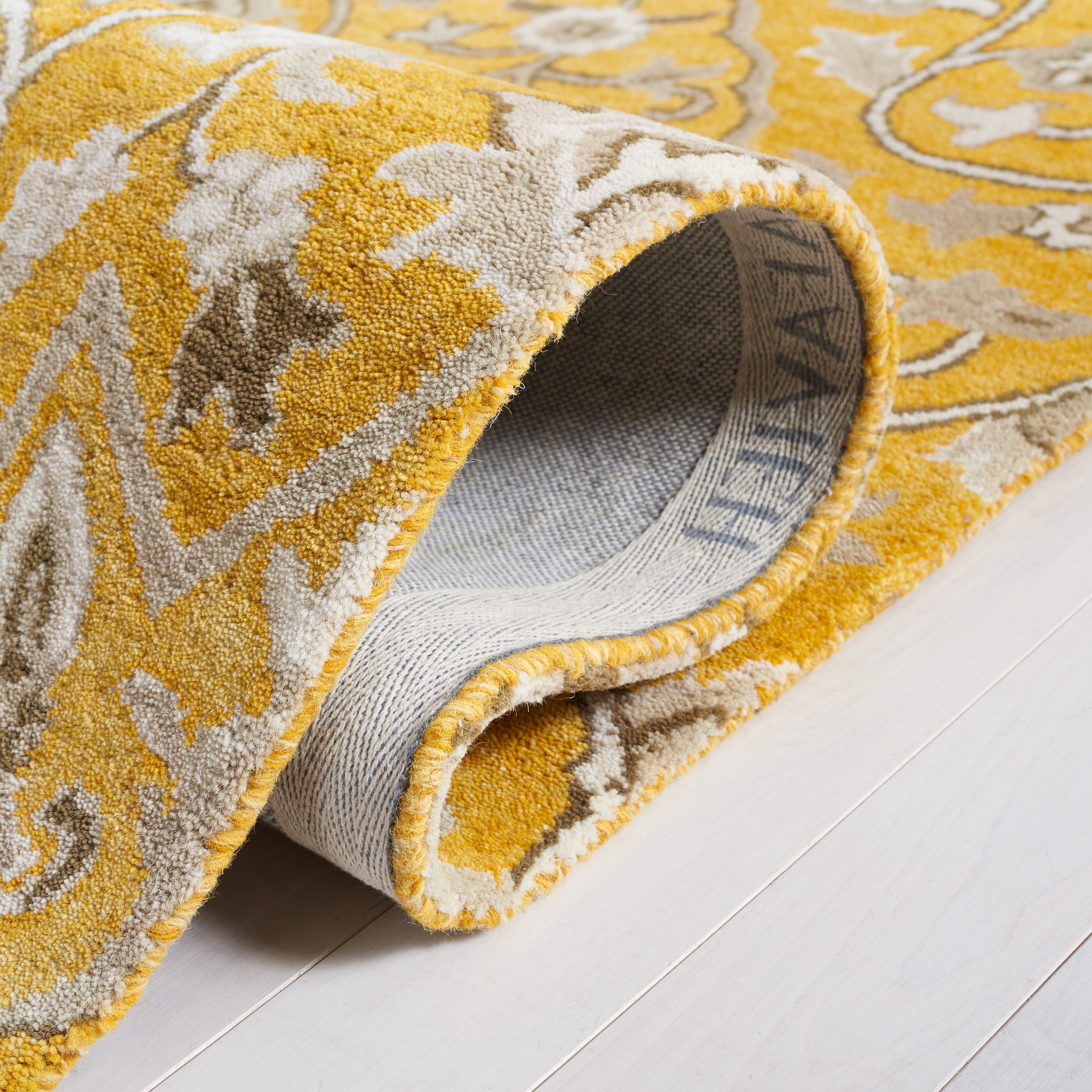 Safavieh BEL673A-24 rugs - View #5
