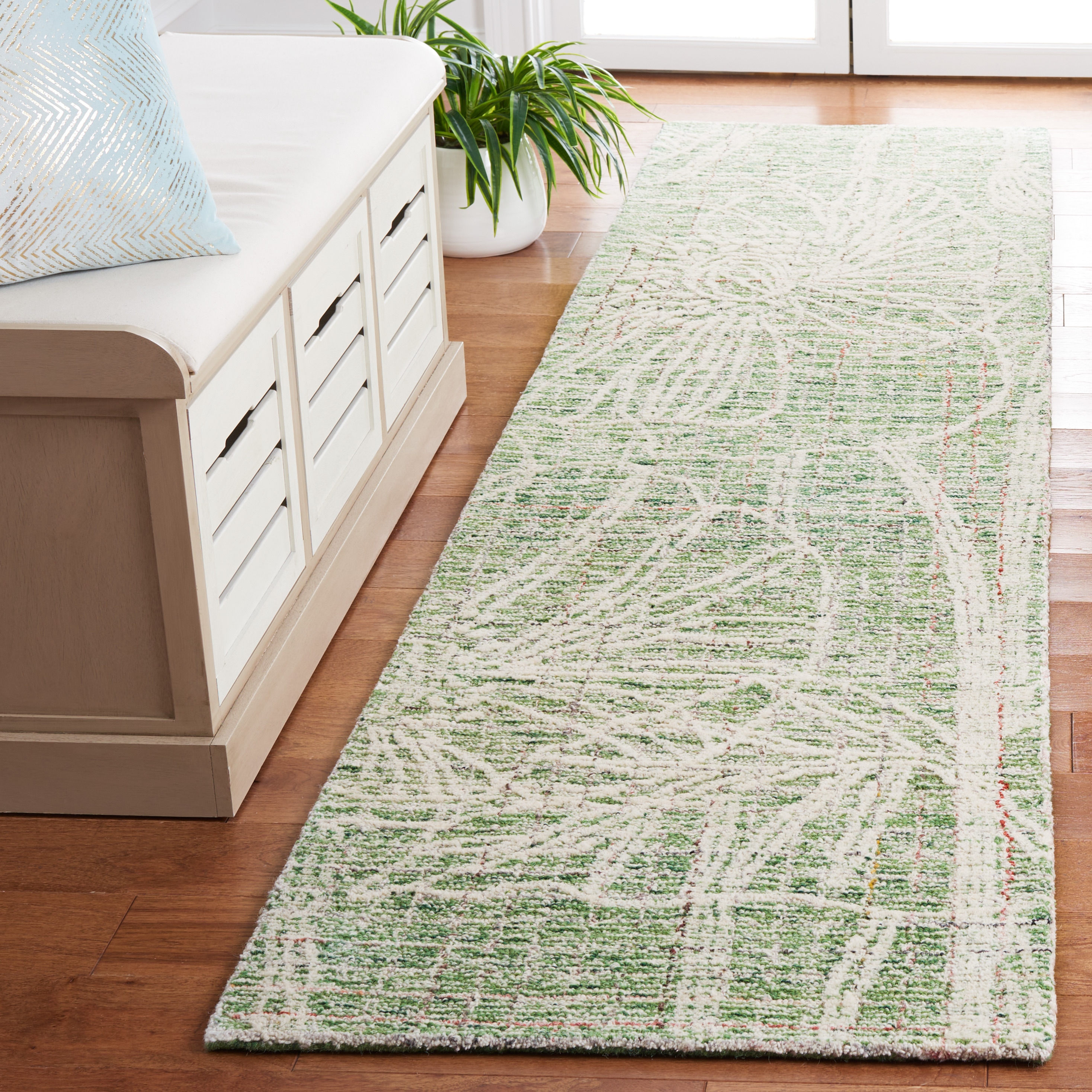  Metro 875 Green/Ivory Contemporary 2ft-3in x 9ft Runner Rug