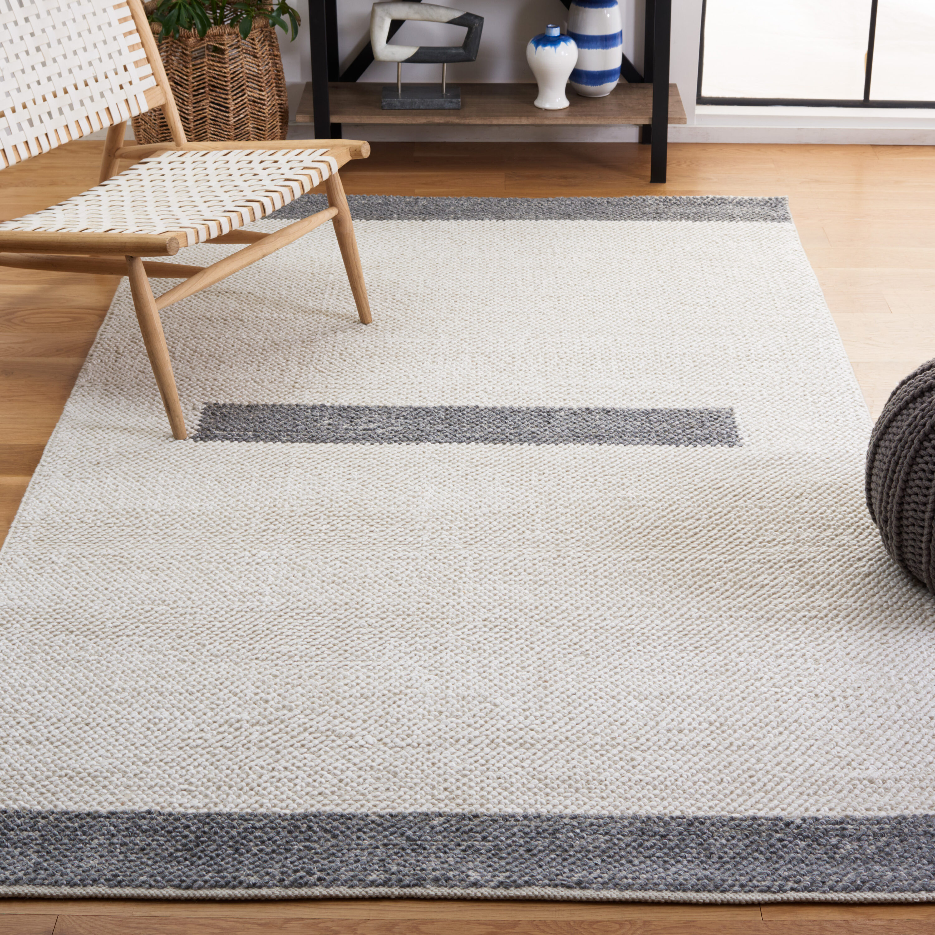  Natura 324 Ivory/Gray Contemporary 5ft x 8ft Medium Rectangle Rug