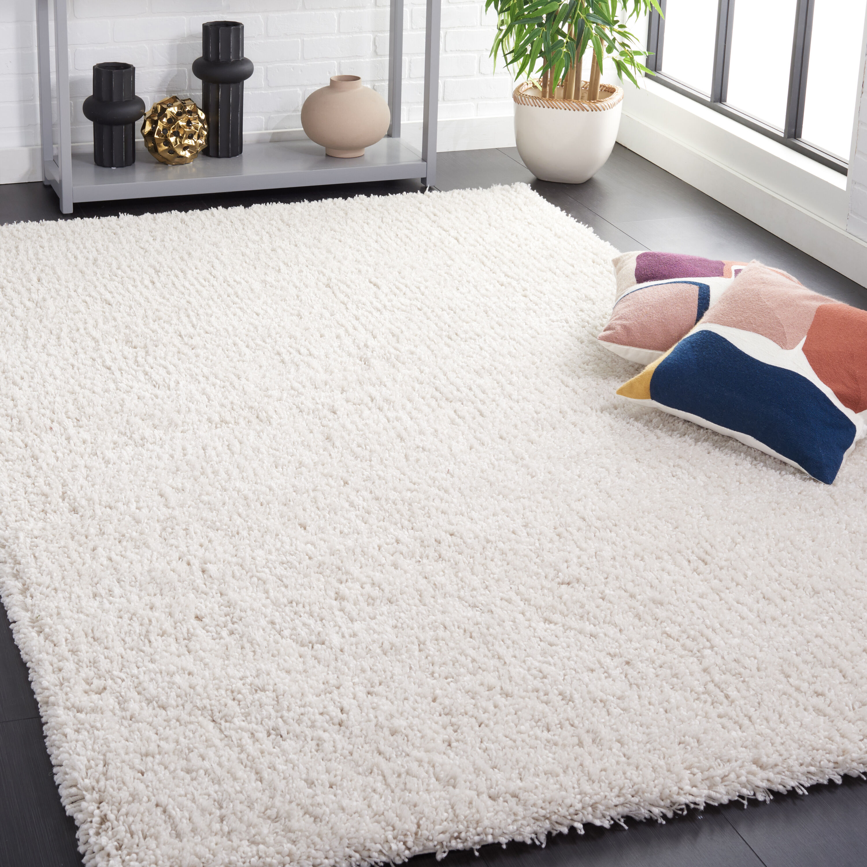 Shag 240V Ivory 4ft x 6ft Shag Flokati Rug