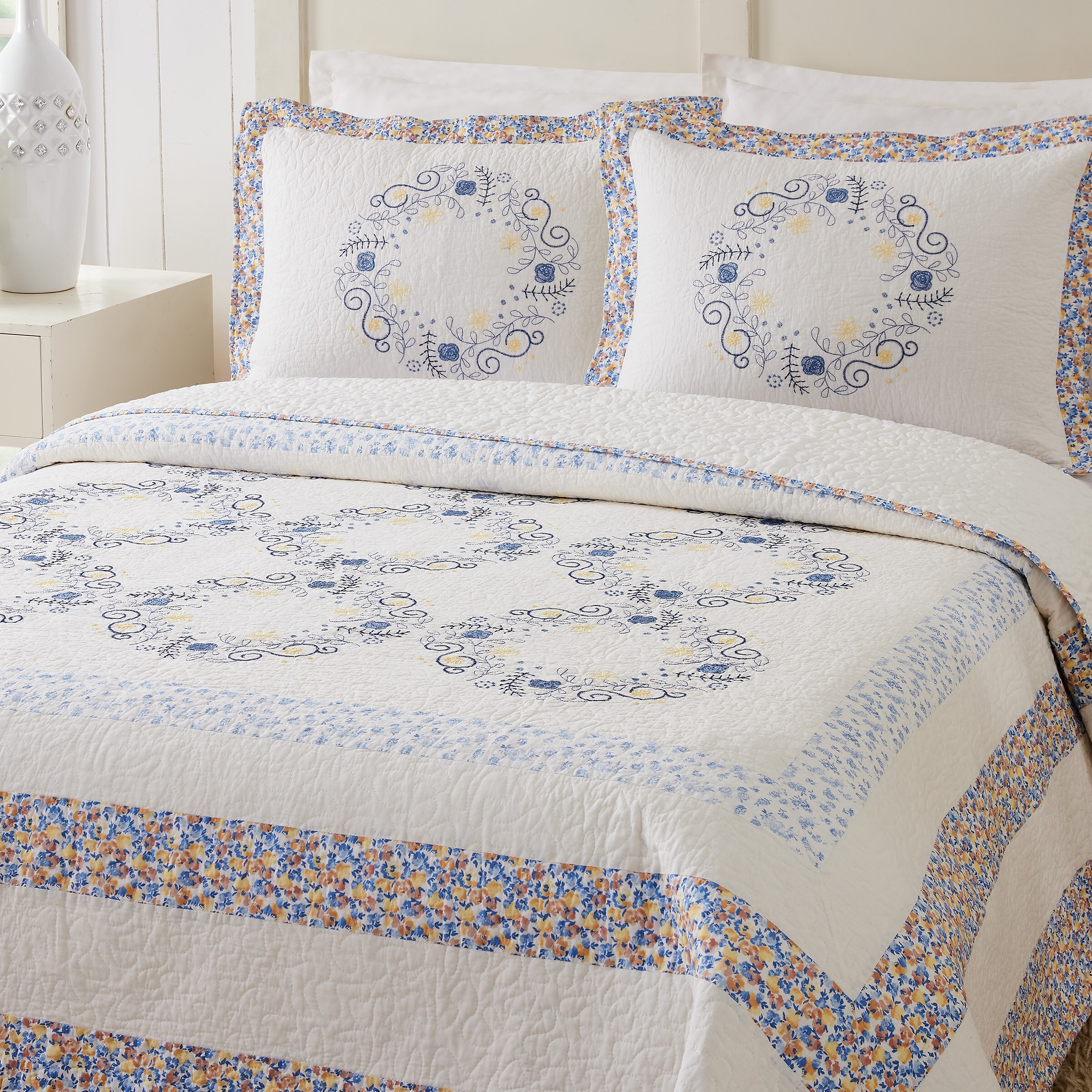 Mary Jane's Home Ashton Garden Quilt Set 3-Piece Blue Full/Queen Quilt ...