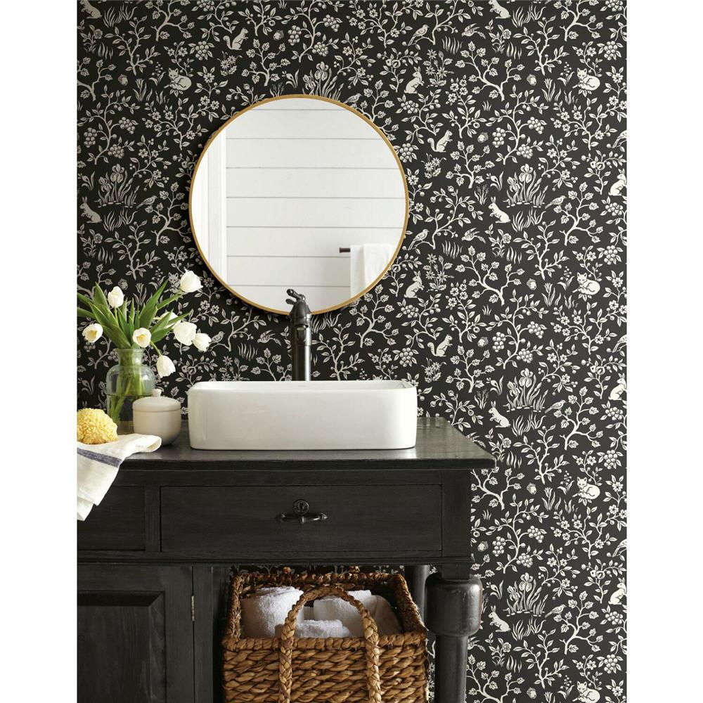 Magnolia Home ME1570 56-sq ft Straight Black Paper Floral Prepasted Soak and Hang Wallpaper