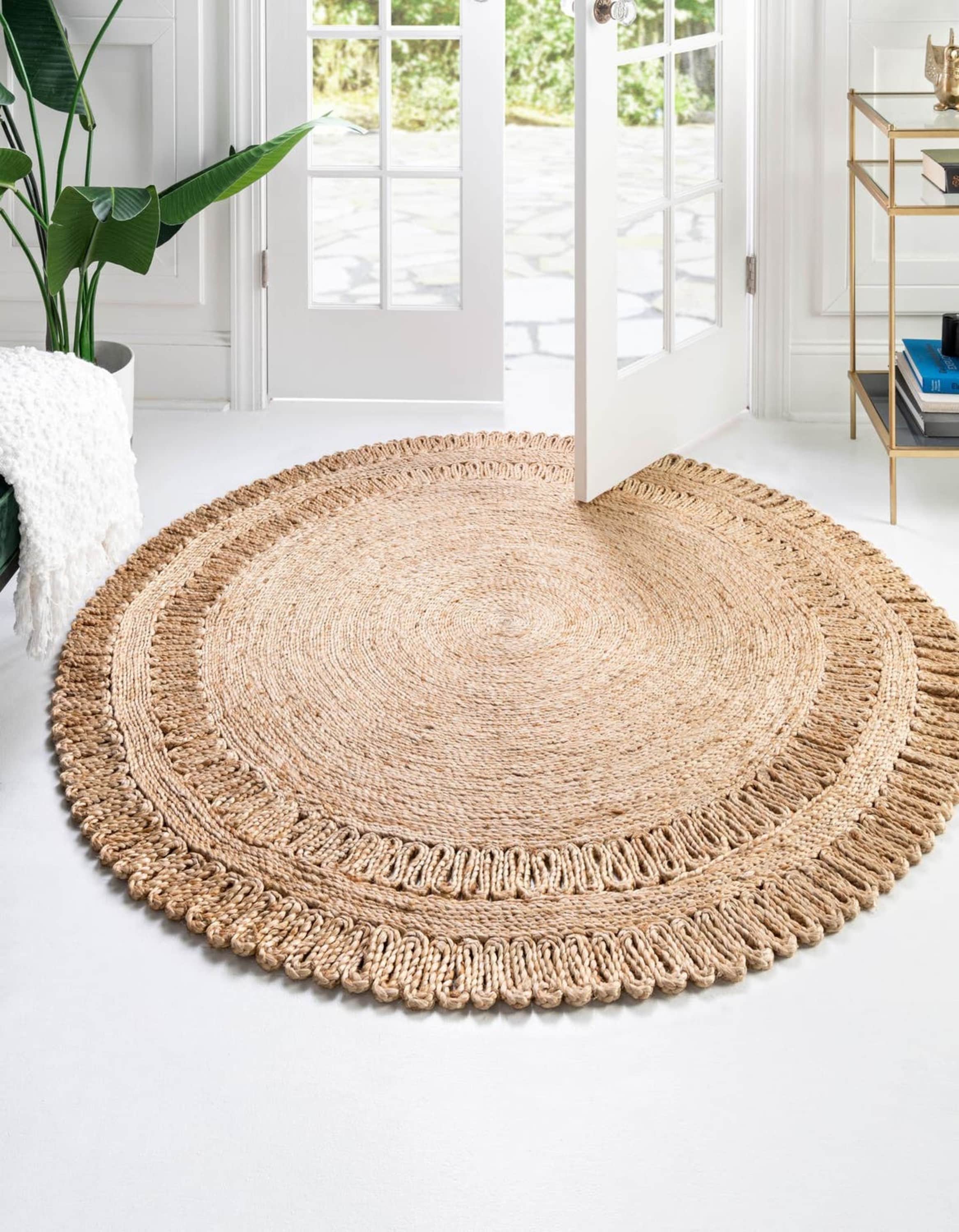 Handmade Natural Braided Jute Round Indoor Area Rug