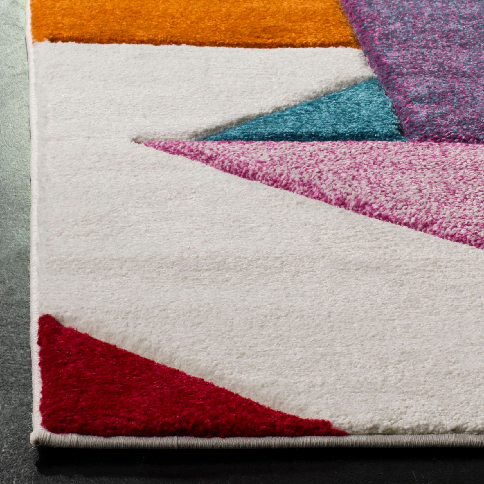 Safavieh HLW702A-24 rugs - View #2