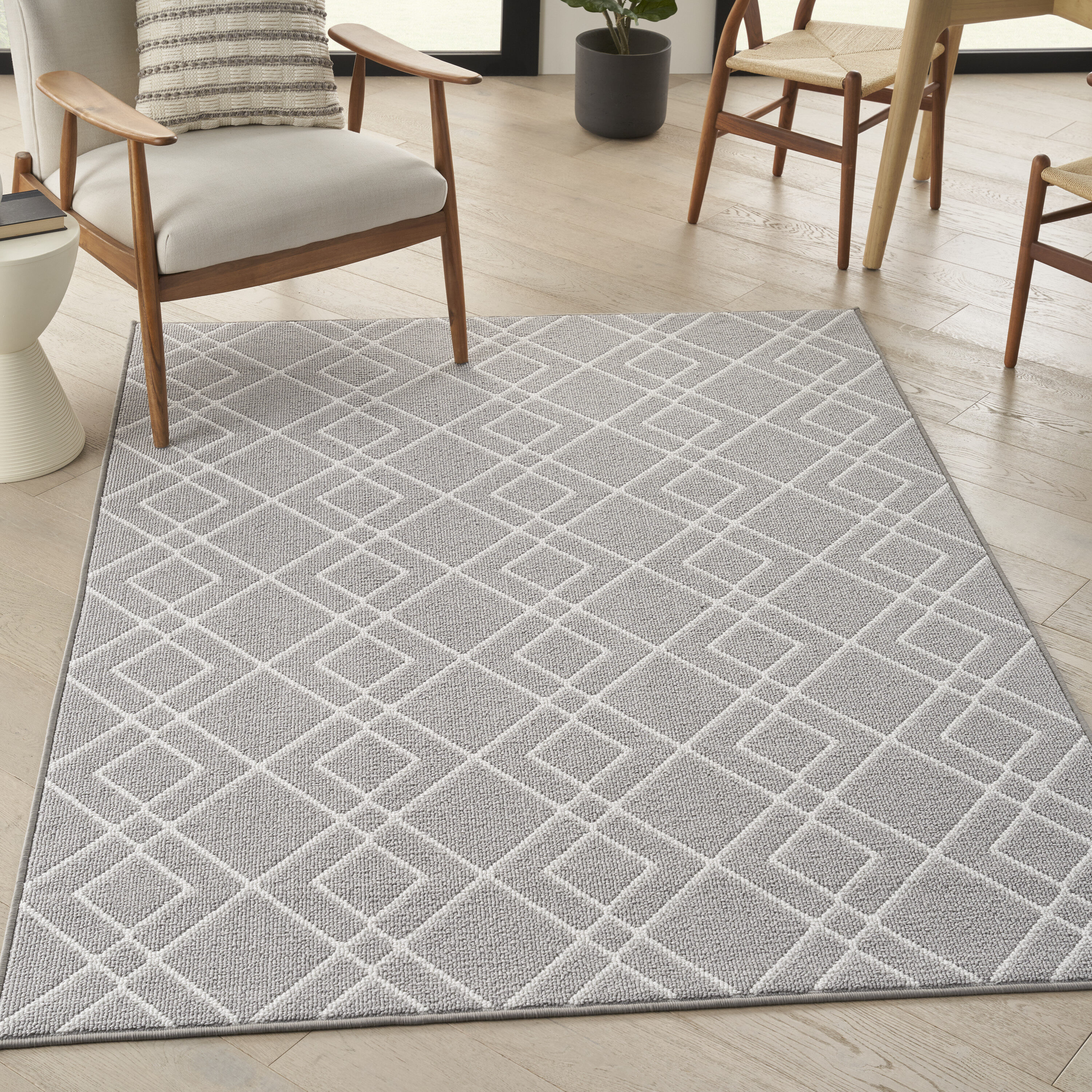 Nourison 099446088550 Modern Lines 4 x 6 (ft) Loomed Polypropylene Silver Rectangular Indoor Geometric Mid-Century Modern Area rug