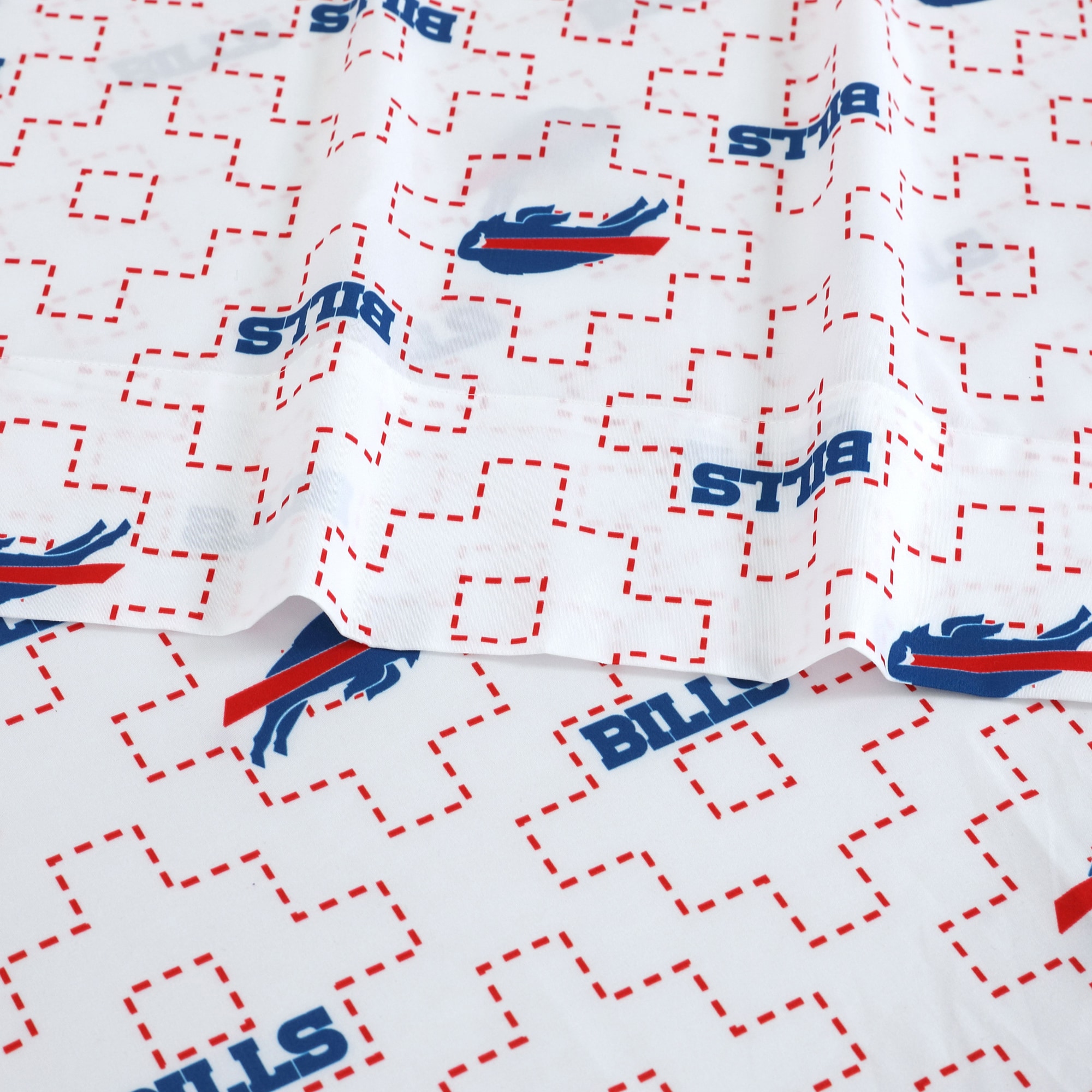 Cathay Sports Buffalo Bills Scatter Full 4-Piece Sheet Set in the