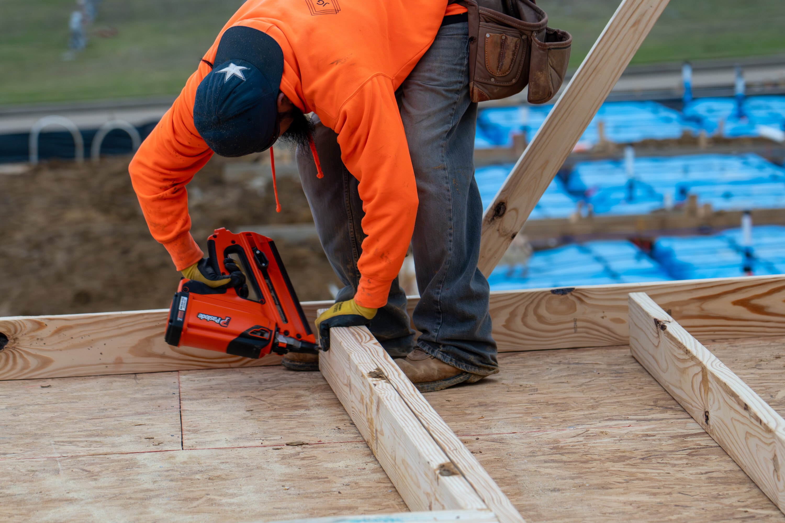 Paslode 906800 Cordless-Nailer - View #10