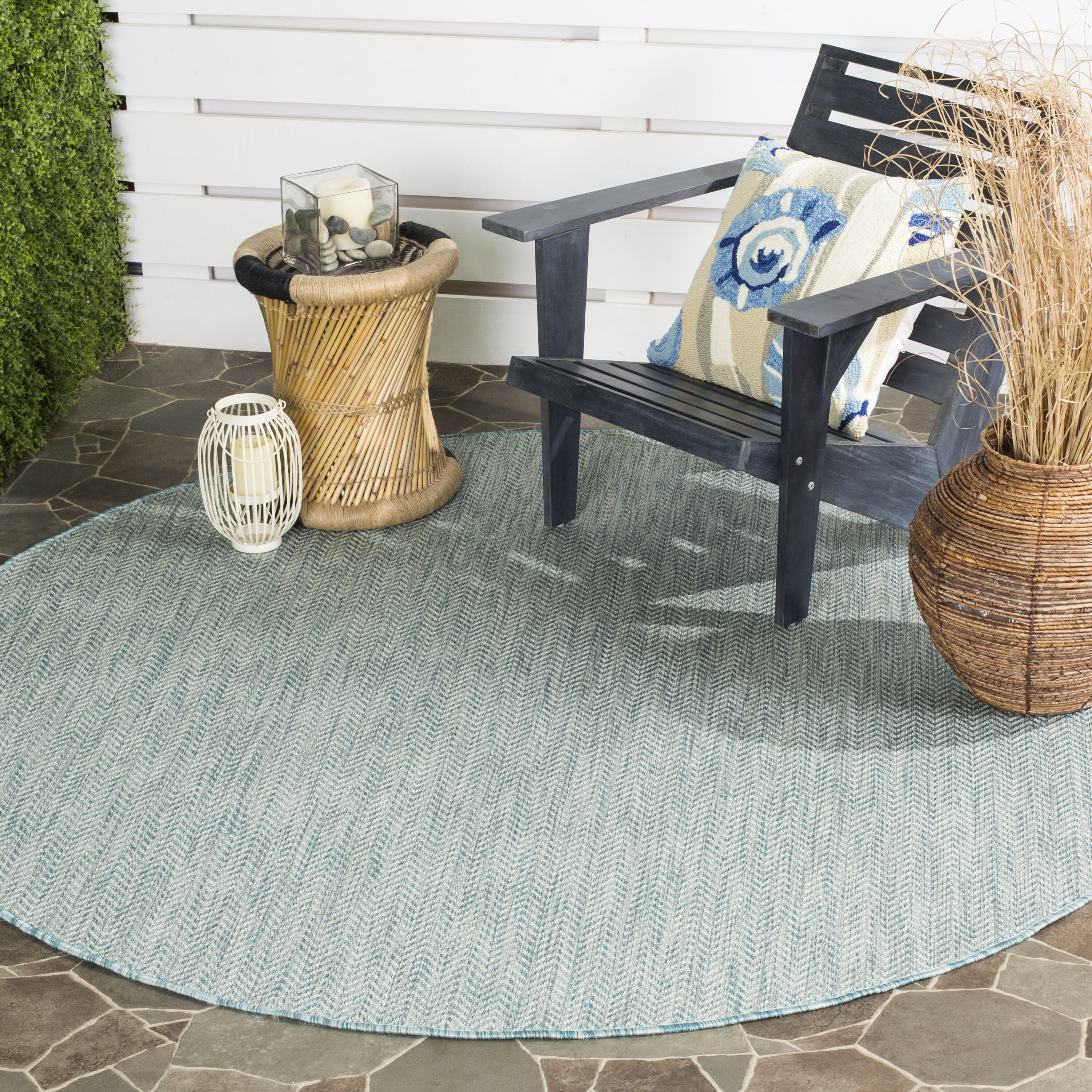 Safavieh CY8022-37121-7R Courtyard Newtown 7 x 7 (ft) Loomed Polypropylene Aqua/Gray Round Indoor/Outdoor Chevron Coastal Area rug