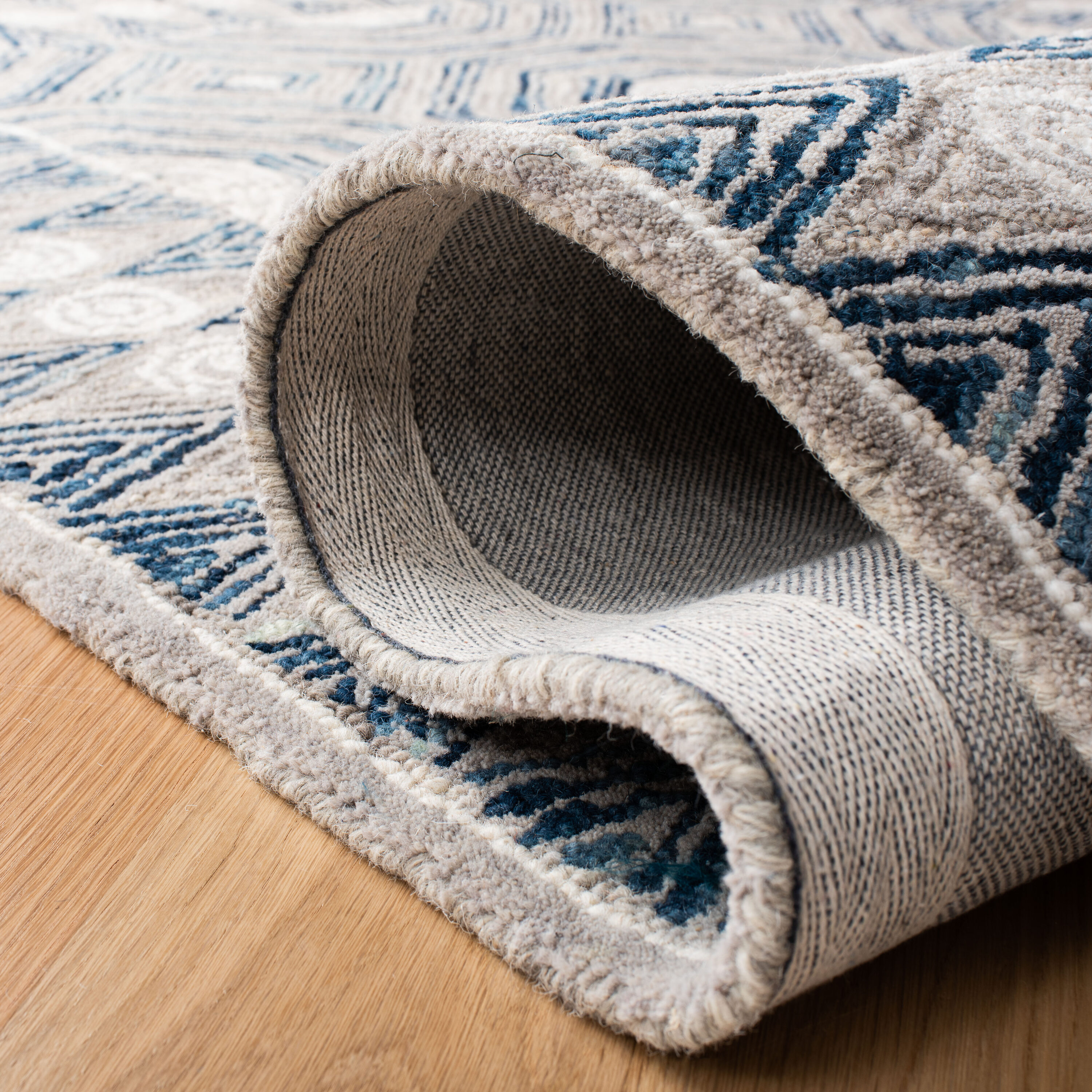 Safavieh MLP639A-4 rugs - View #6