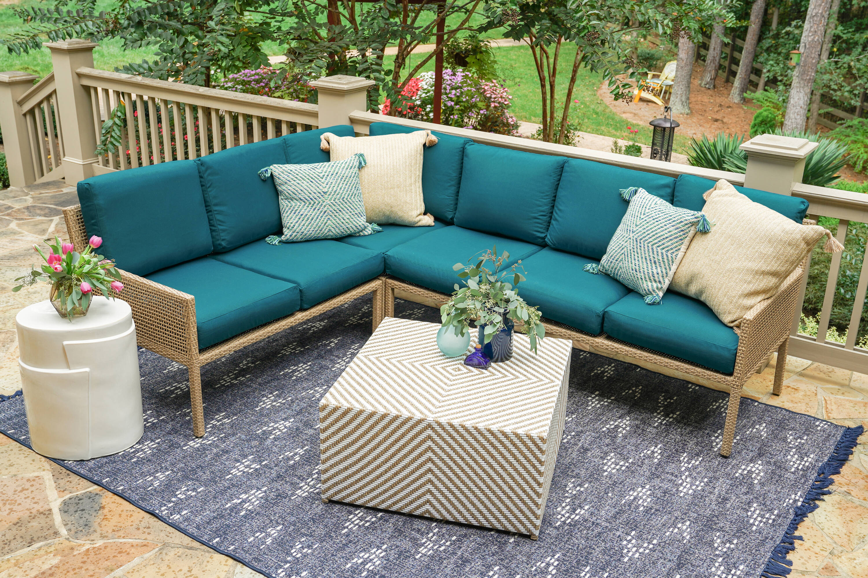 Leisure Made 139475-PEA Patio-Sofas-Daybeds - View #3