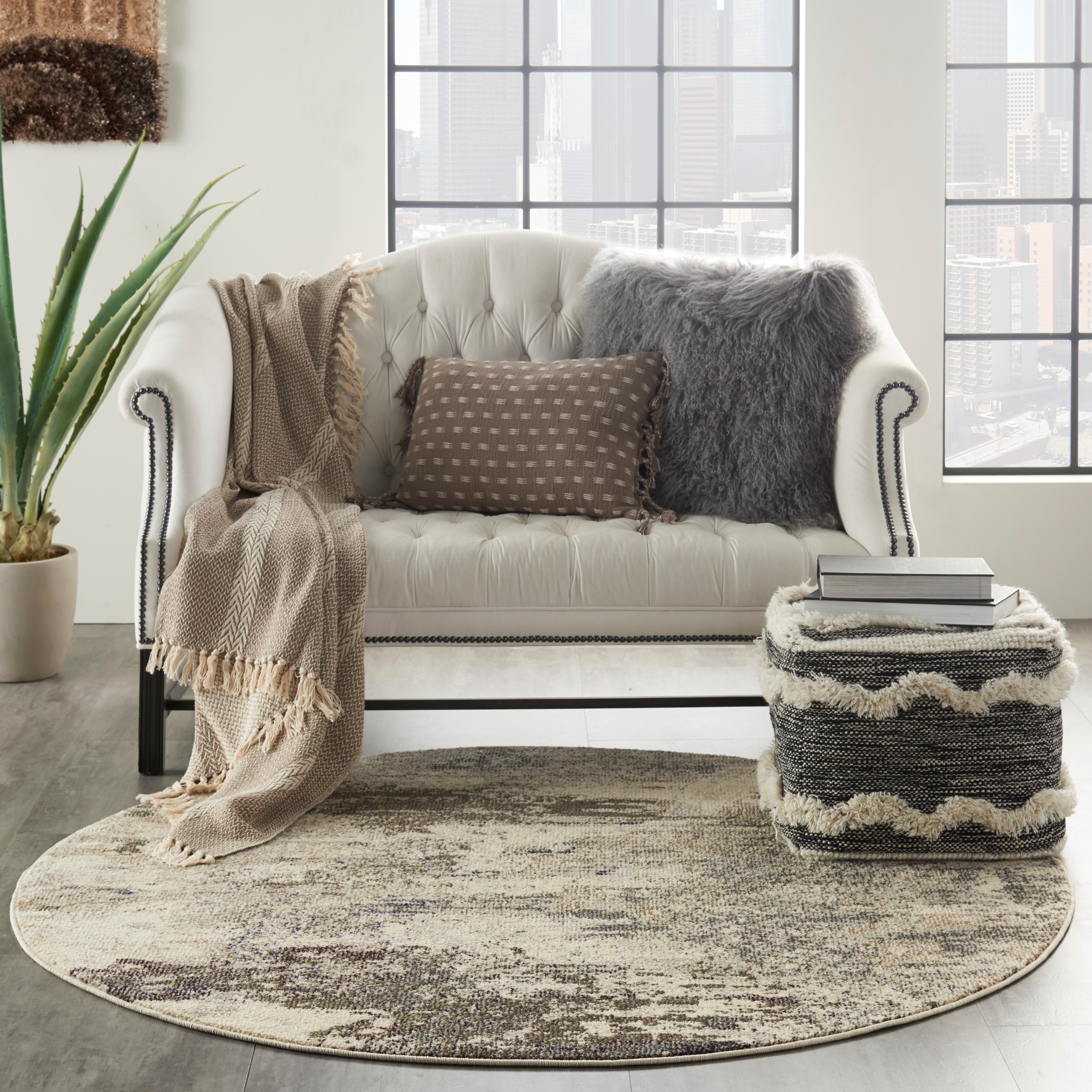 Nourison 99446742339 Celestial 8 x 8 (ft) Loomed Polypropylene Gray Round Indoor Distressed/Overdyed Vintage Area rug
