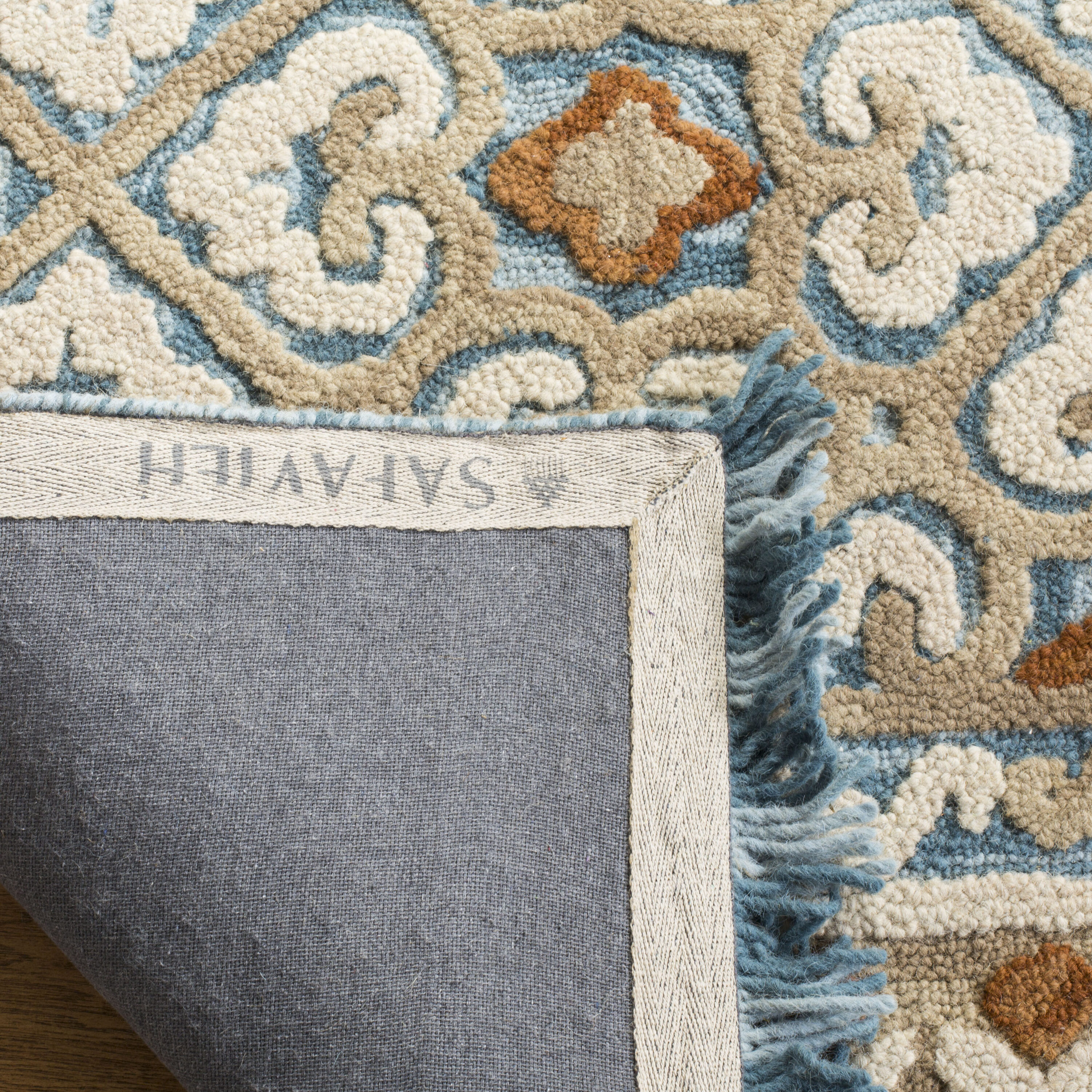 Safavieh BLM420B-5 rugs - View #4