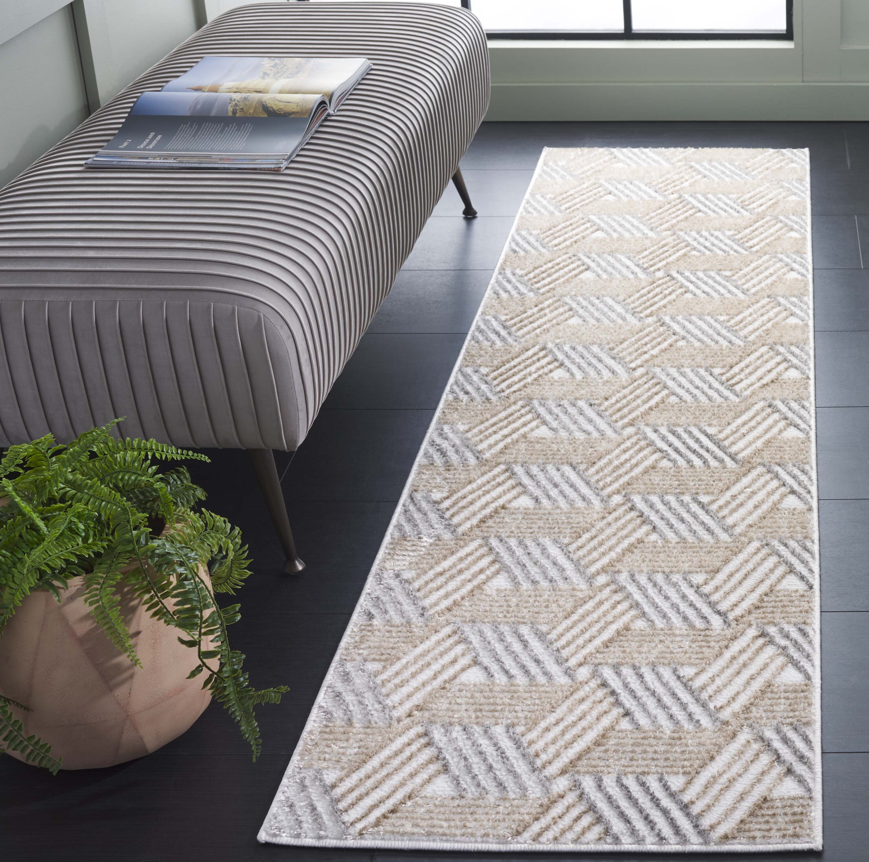 Safavieh - Maya 118A Ivory/Grey Beige 2 x 8 Runner rug
