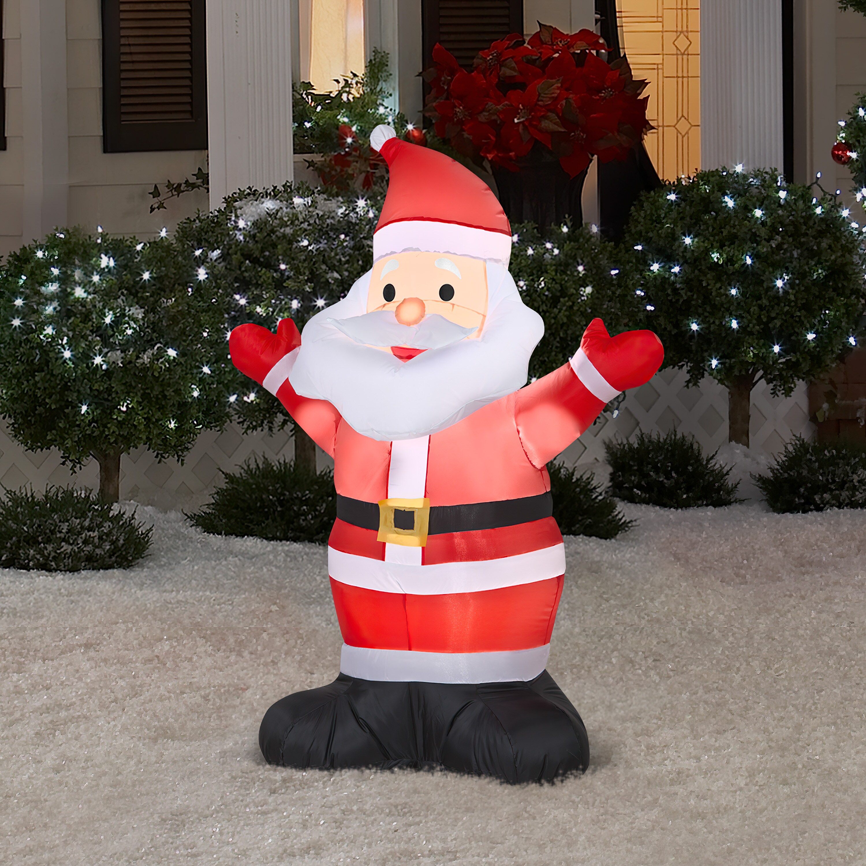 Gemmy 4.99-ft Lighted Santa Christmas Inflatable in the Christmas ...