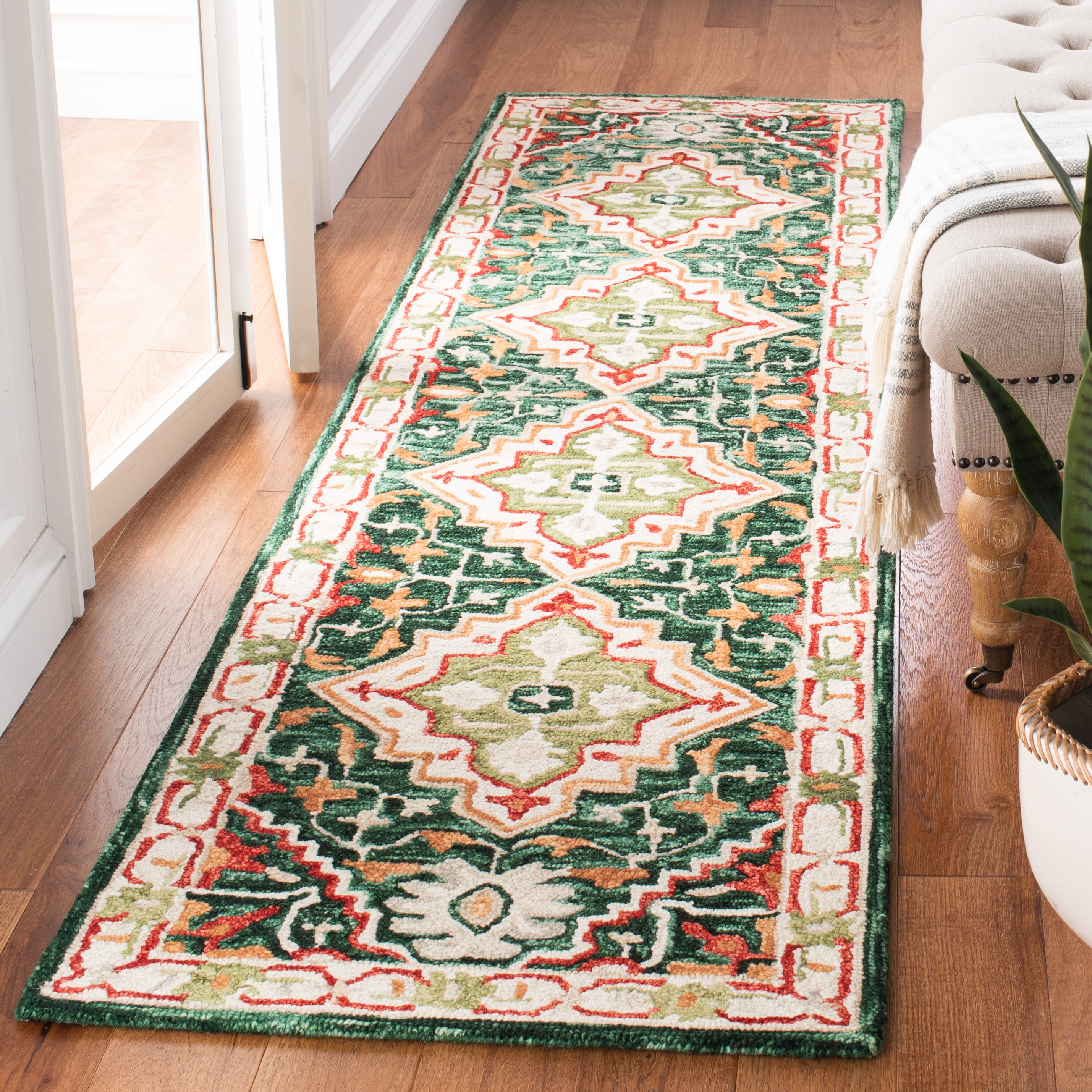  Aspen 705 Green/Red Traditional 2ft-3in x 9ft Runner Rug