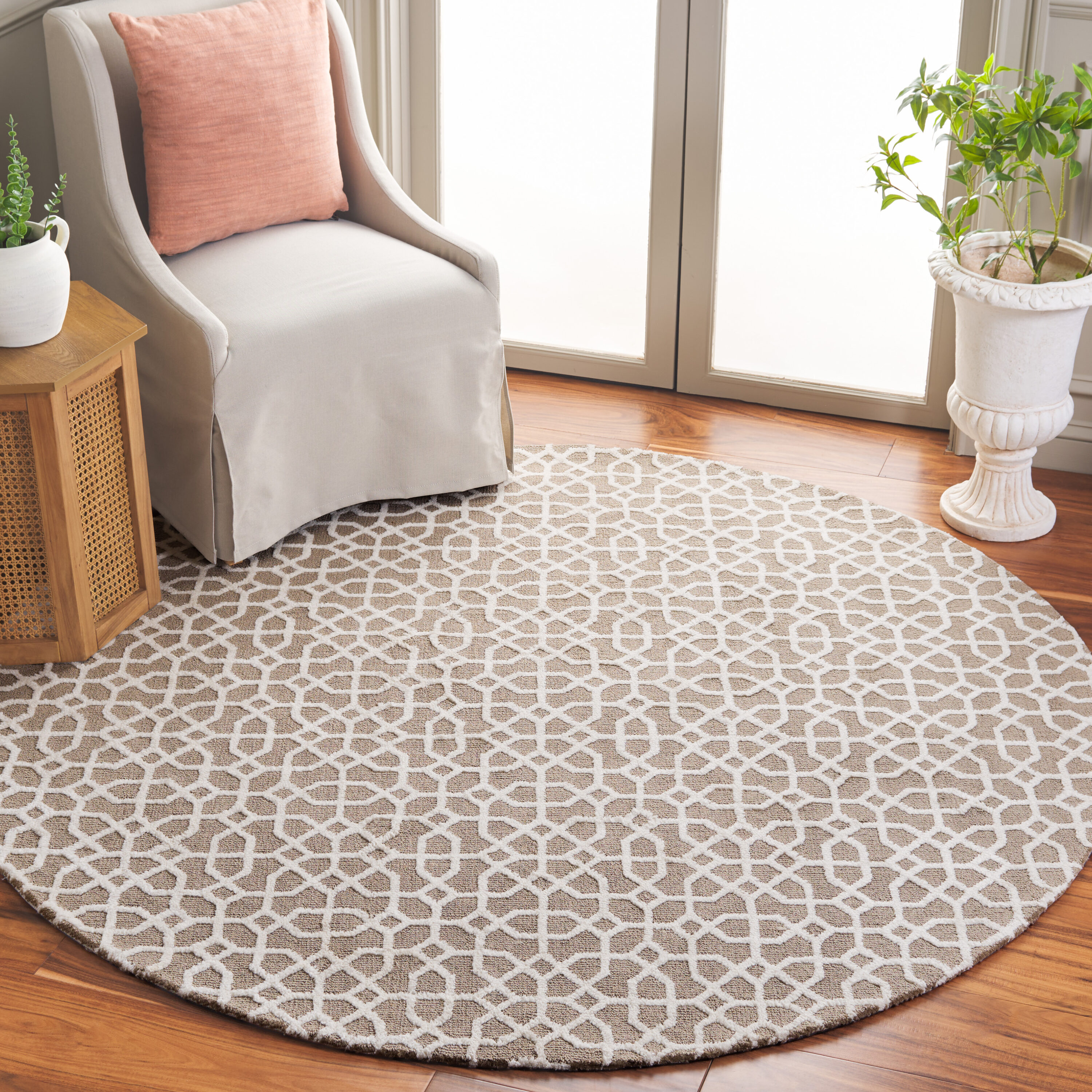  Audrey 103 Taupe/Ivory Contemporary 6ft x 6ft Round Rug