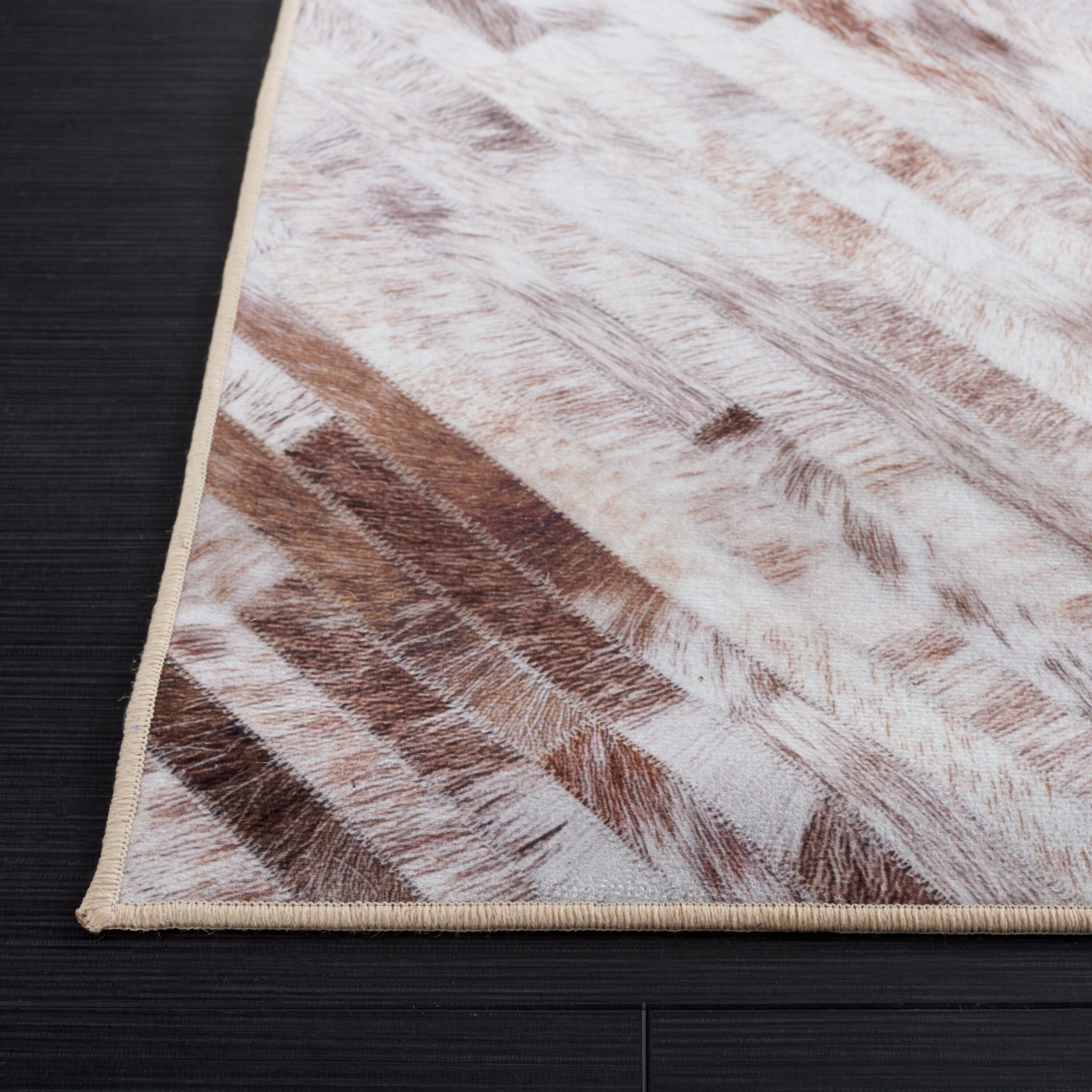 Safavieh FAH526A-6SQ rugs - View #3