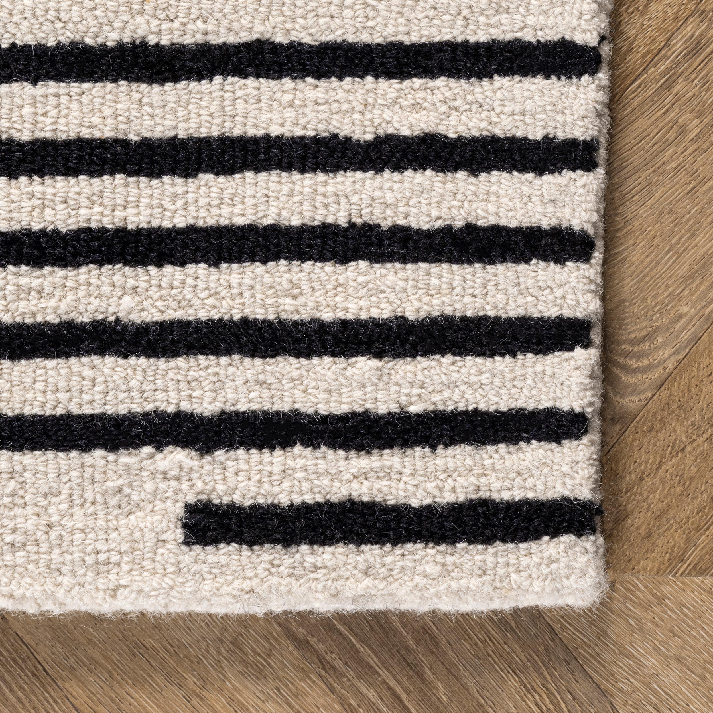 Ivory and Black Handmade Wool Runner Rug, 2' x 8'