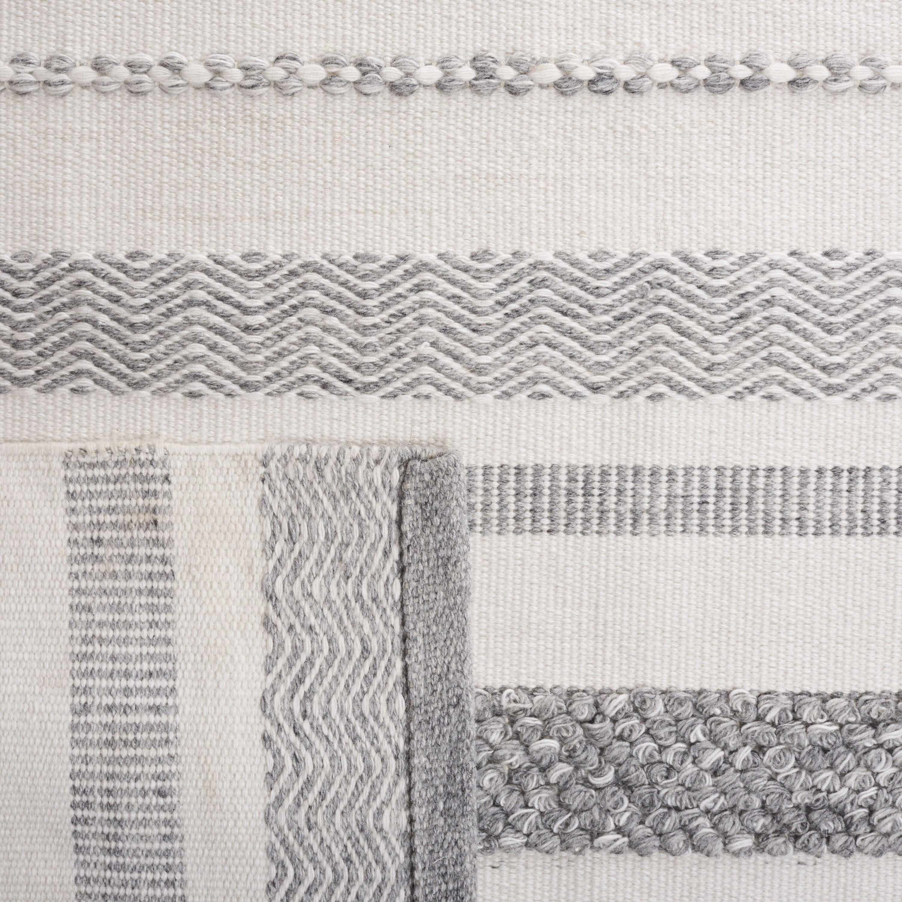 Safavieh KLM445G-4 rugs - View #3