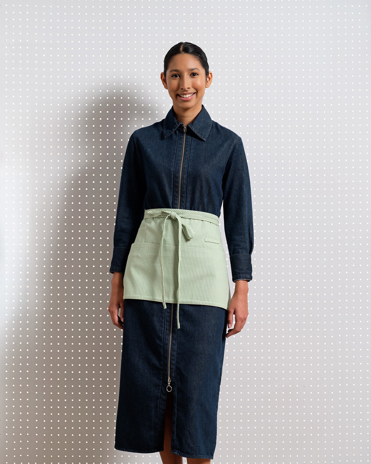 MEEMA  Waist Apron with Adjustable Straps and Deep Front Pockets