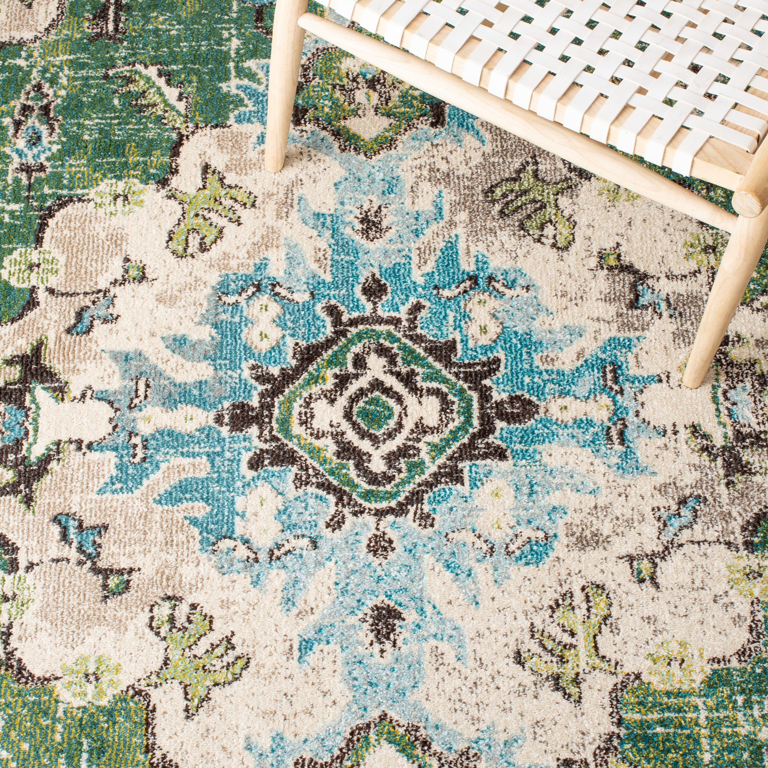 Safavieh MAD484Y-8 rugs - View #7