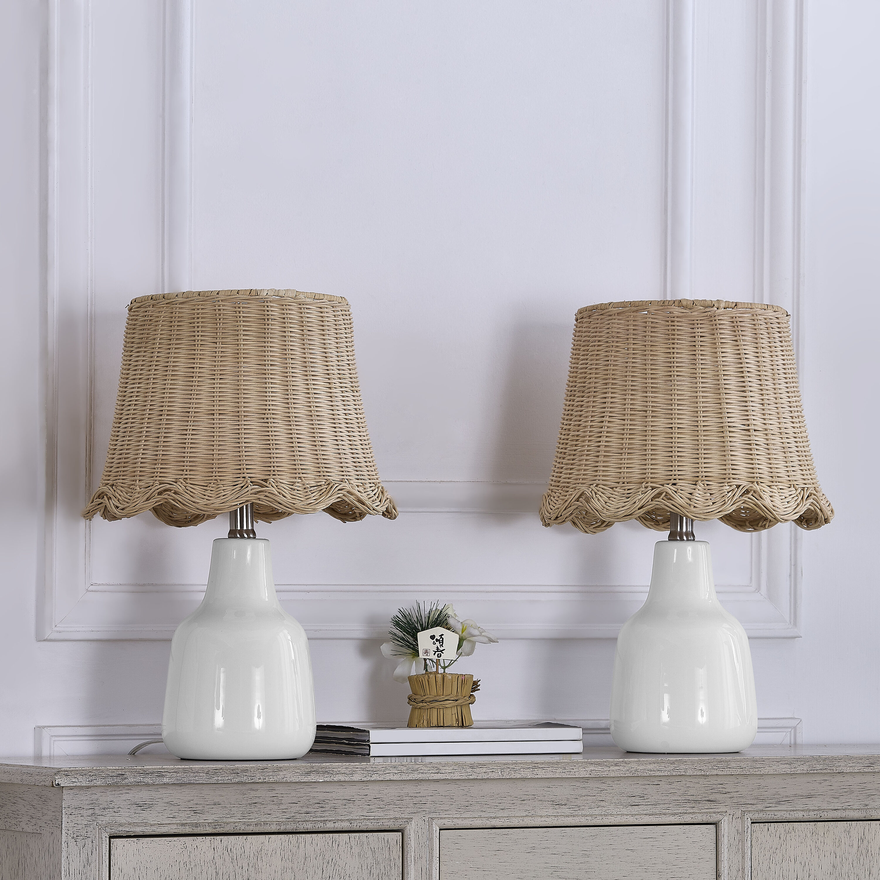 Maxax T267-WH Table-Lamps - View #3