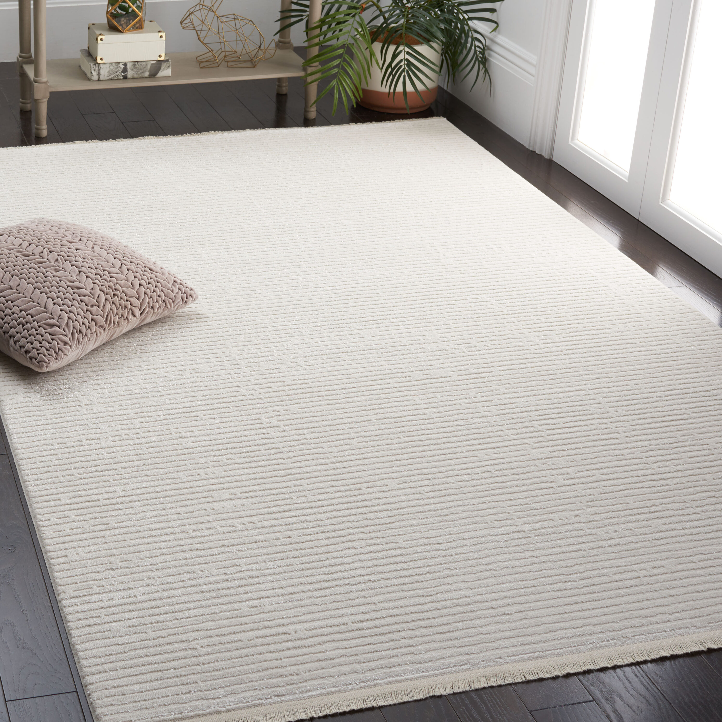 Whisper 562A Ivory 5 x 8 Rectangular Area rug
