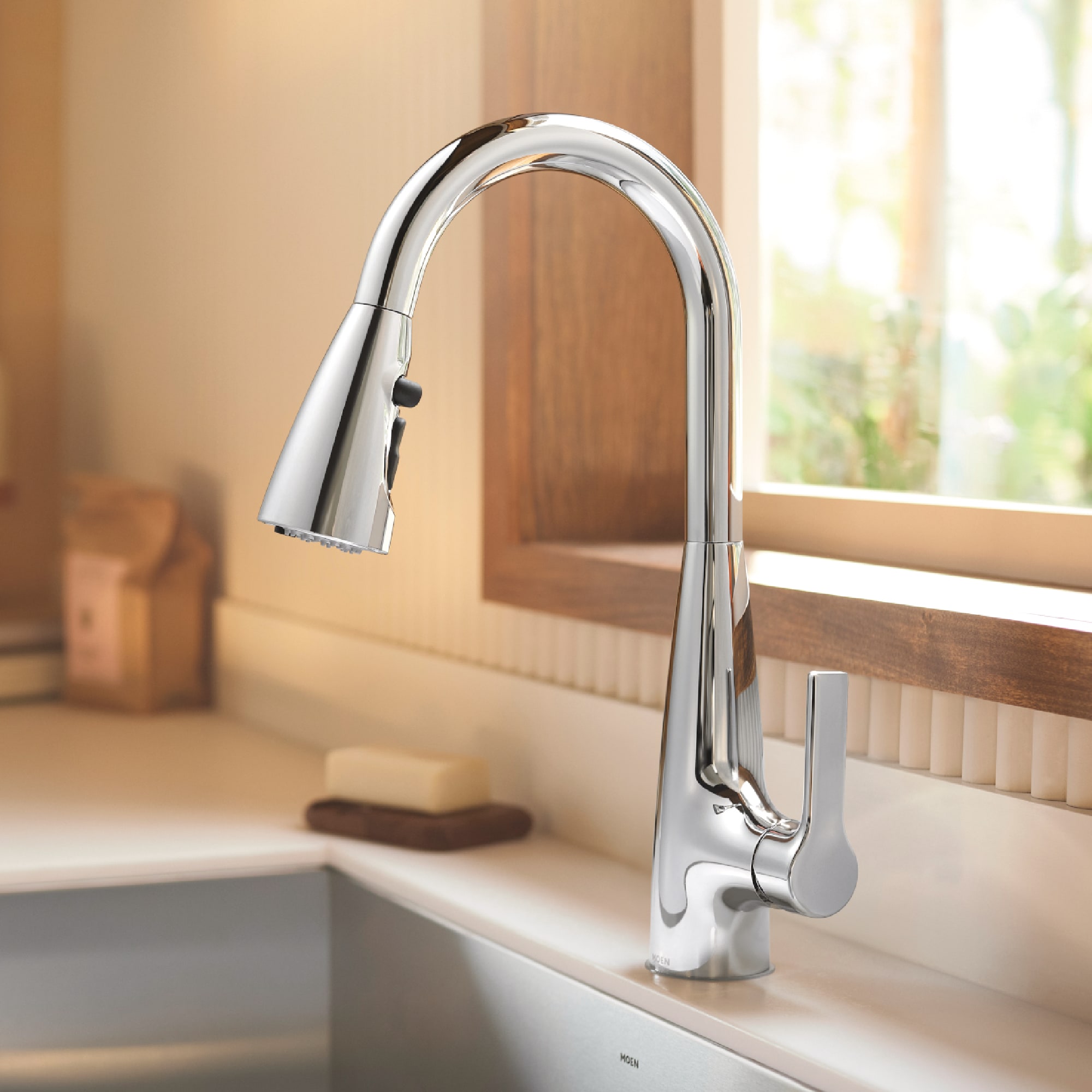 Moen F87627 Haelyn Chrome Single Handle Deck-mount Filtered Pull-down Kitchen Faucet with Sprayer ( Deck Plate Included )