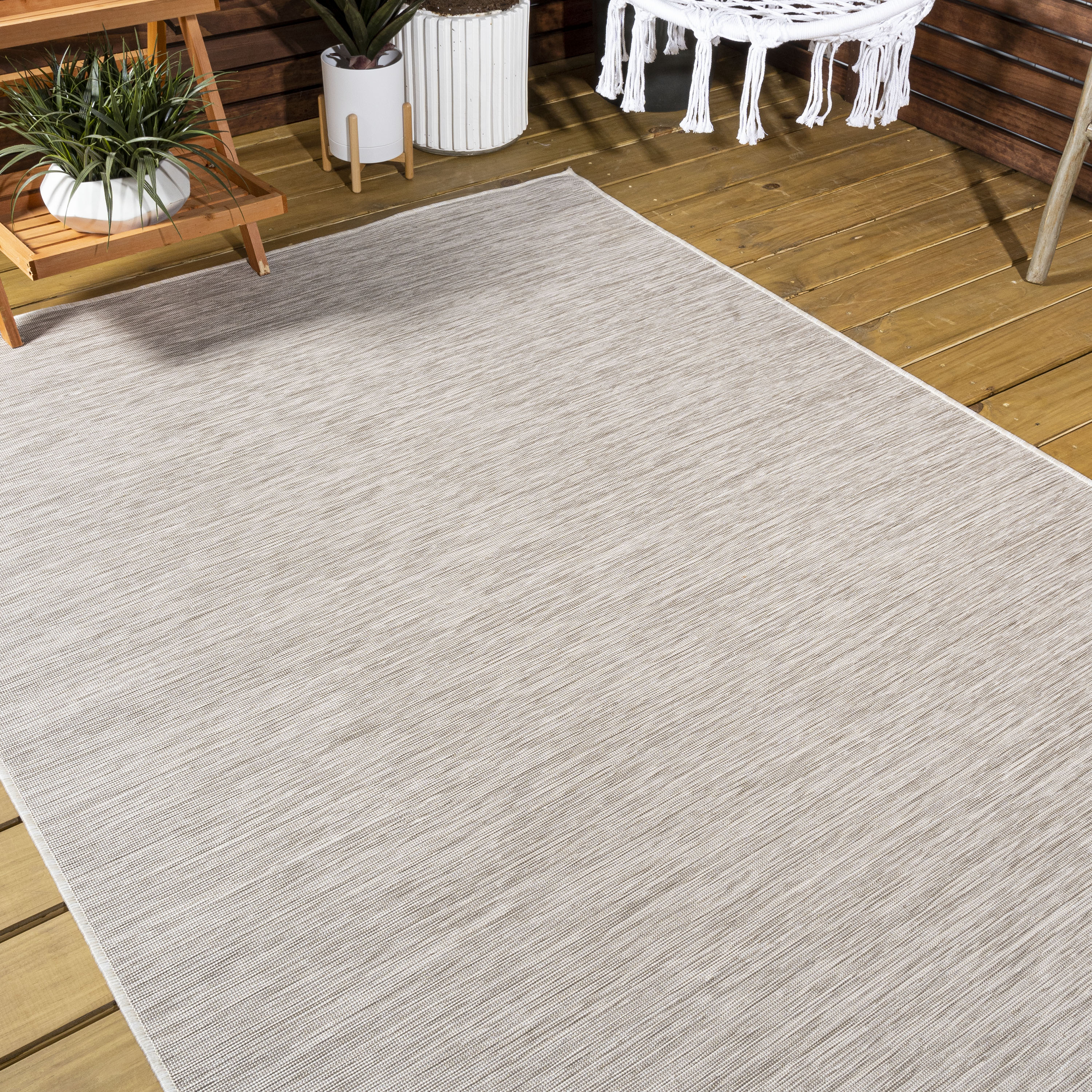Ethan Light Gray Synthetic Flatweave 5' x 8' Area Rug