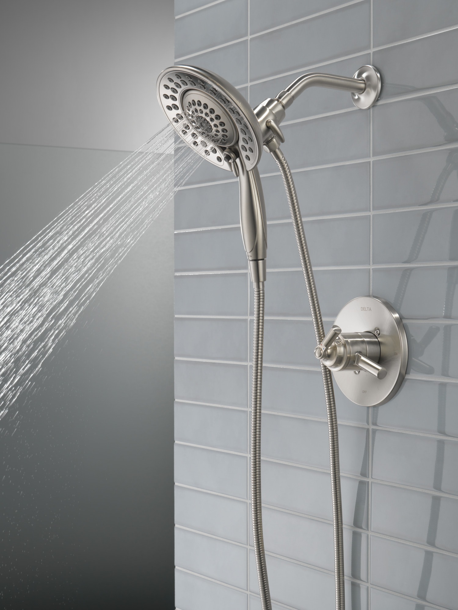 Delta Saylor Stainless 2-handle Multi-function Round Shower Faucet 