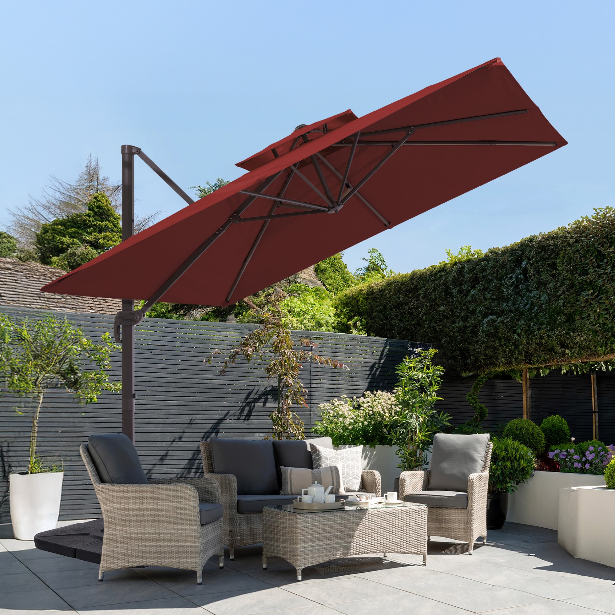 JEAREY SMBJ-WD 11-ft Steel Red Crank Cantilever Patio Umbrella with Base
