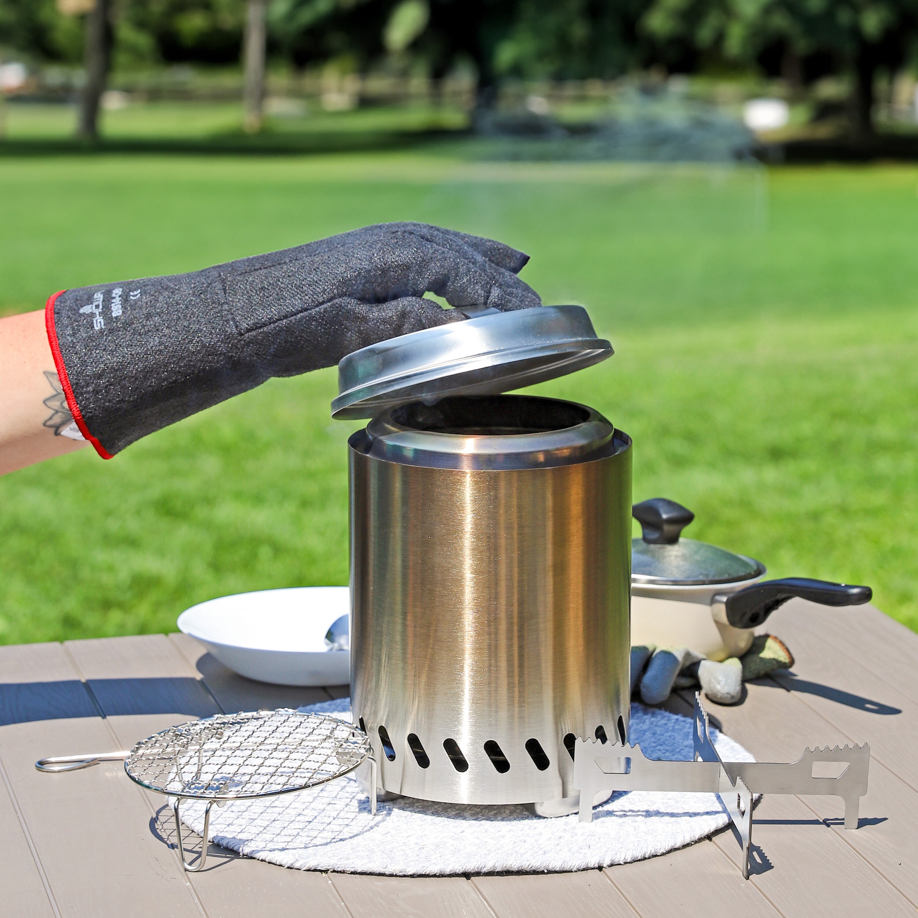Compact Stainless Steel Smokeless Fire Pit Accessory Kit