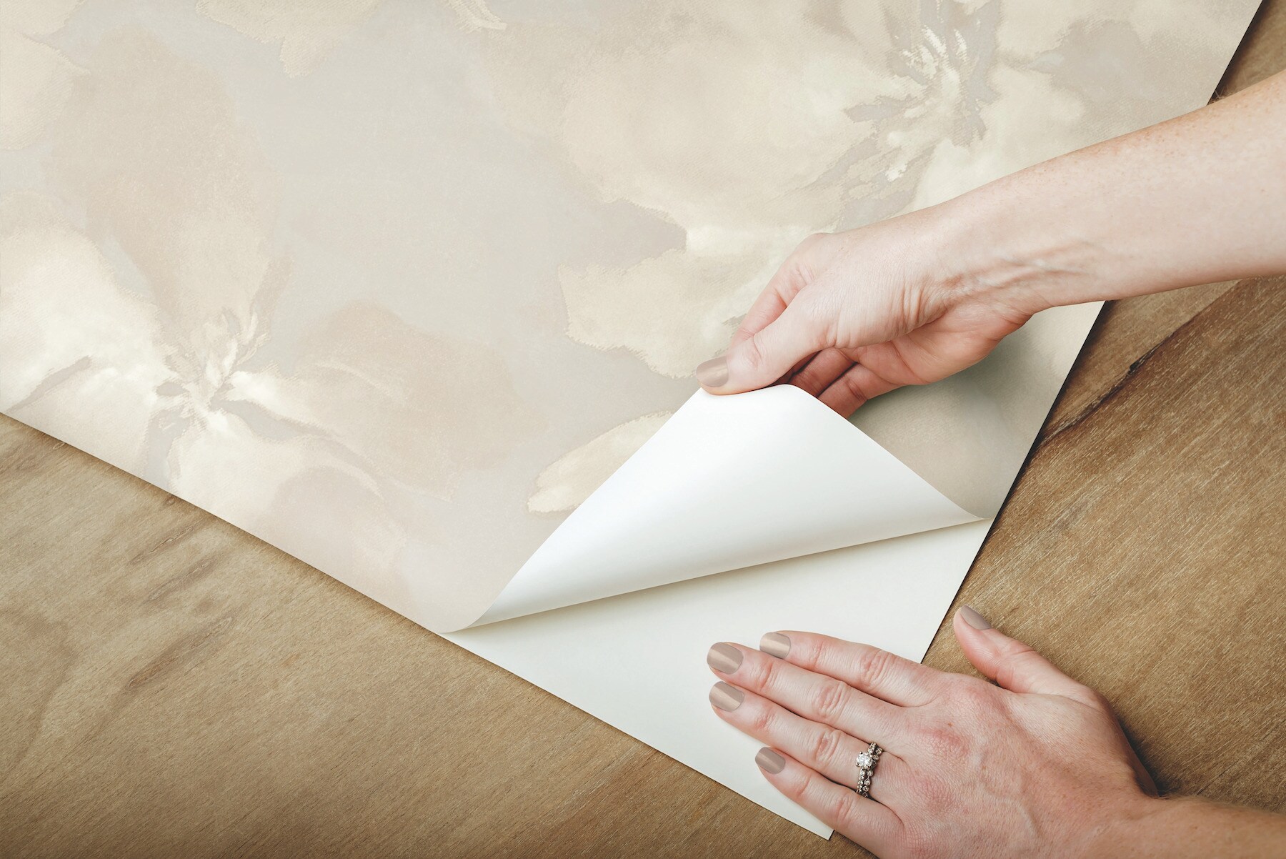 Neutral Floral Peel and Stick Vinyl Wallpaper Roll