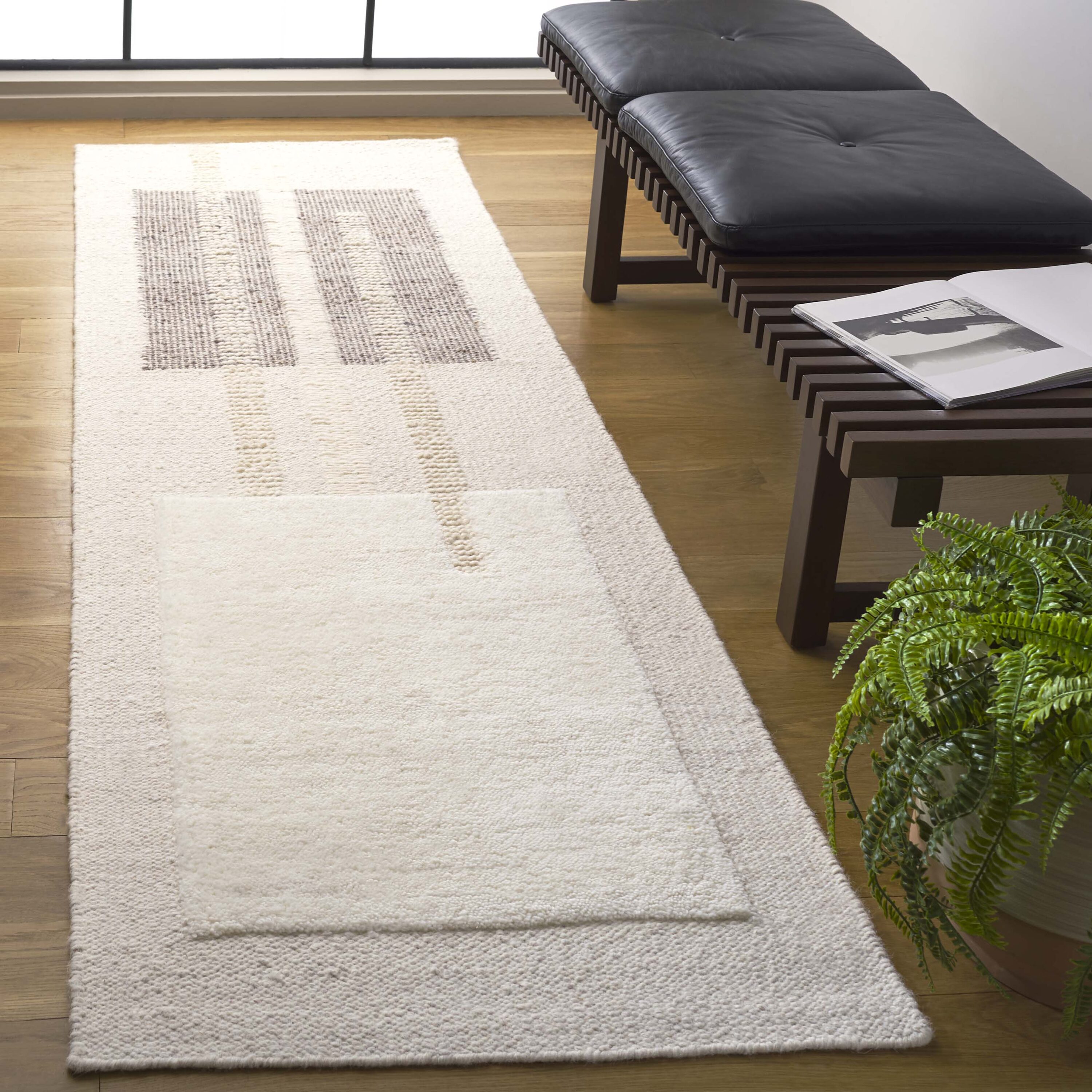  Vermont 207 Ivory/Beige Contemporary 2ft-3in x 8ft Runner Rug