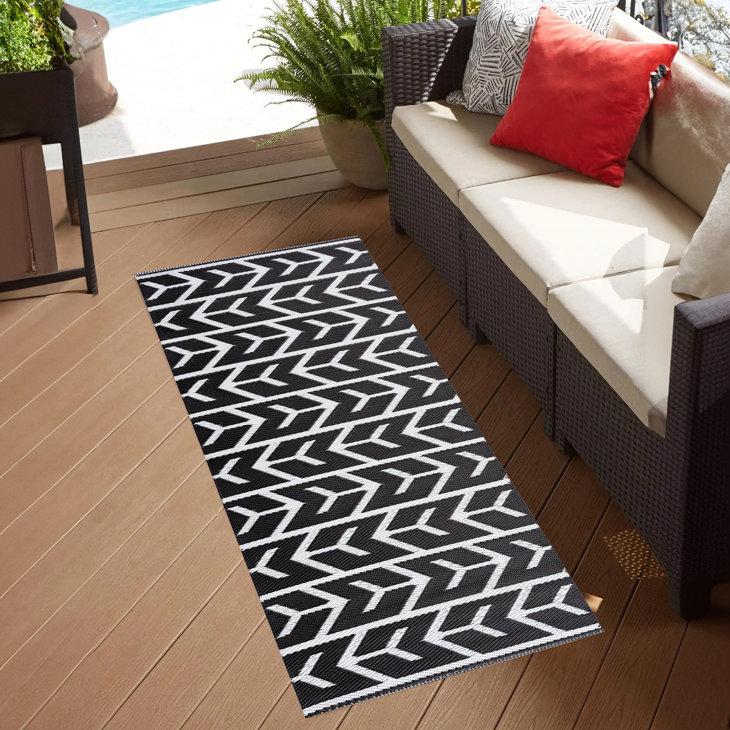 Playa Rug PLY-R-AMS-BW-2X6 rugs - View #2