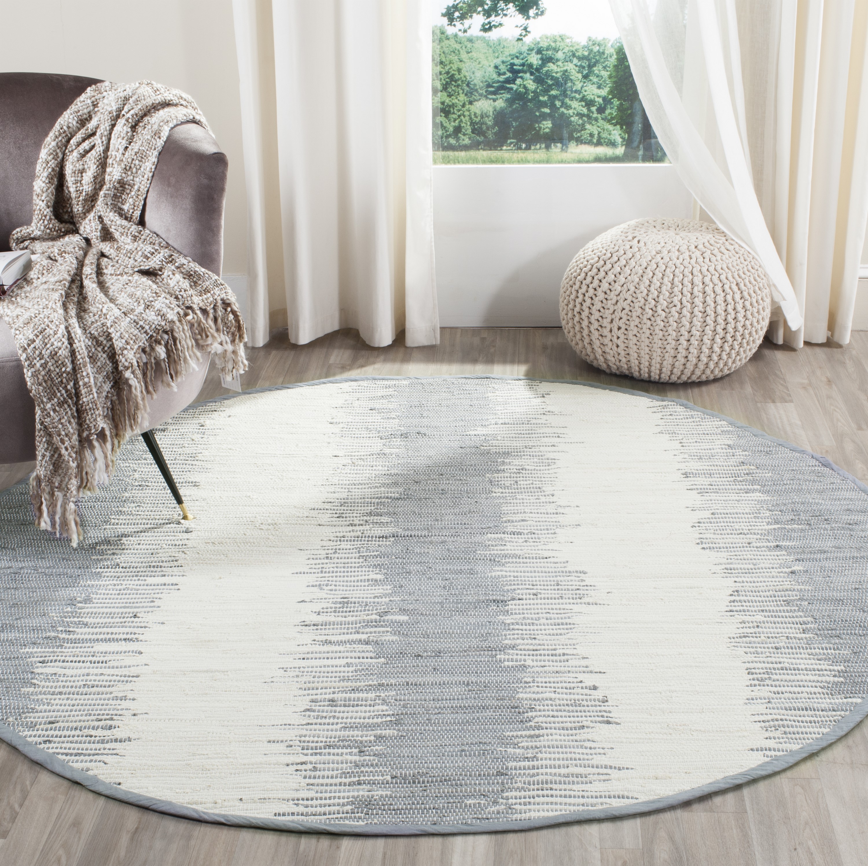 Safavieh MTK751K-4R Montauk Morro 4 x 4 (ft) Cotton Gray Round Indoor Stripe Coastal Area rug