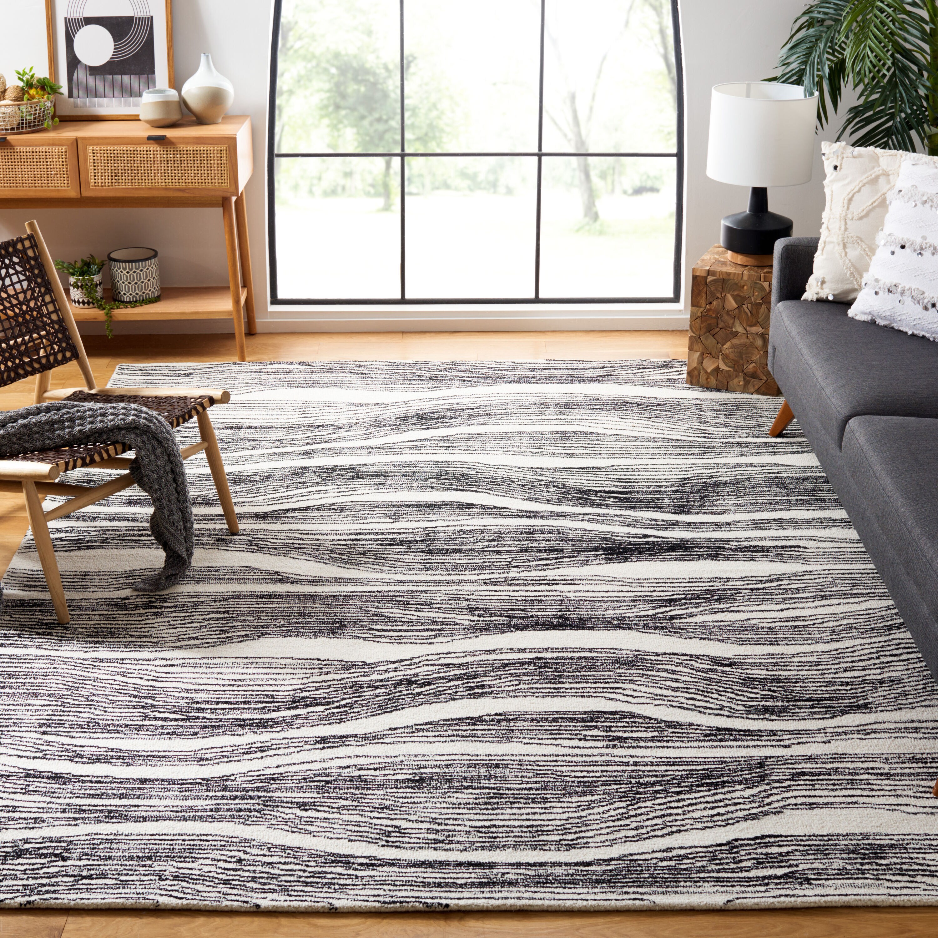  Metro 995 Ivory/Black Modern Contemporary 6ft x 9ft Medium Rectangle Rug
