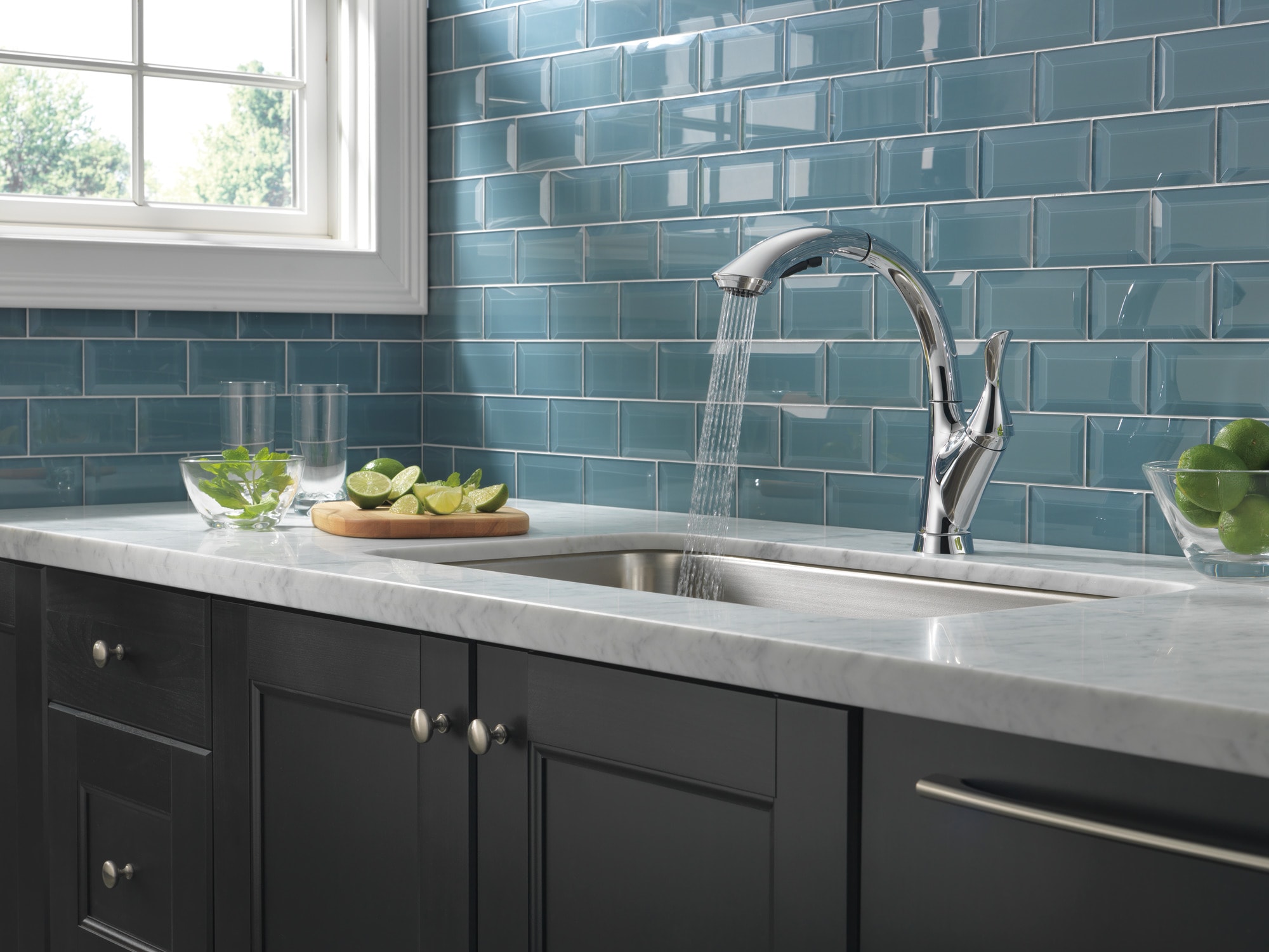 Linden Chrome Pull-Out Spray Single Handle Kitchen Faucet